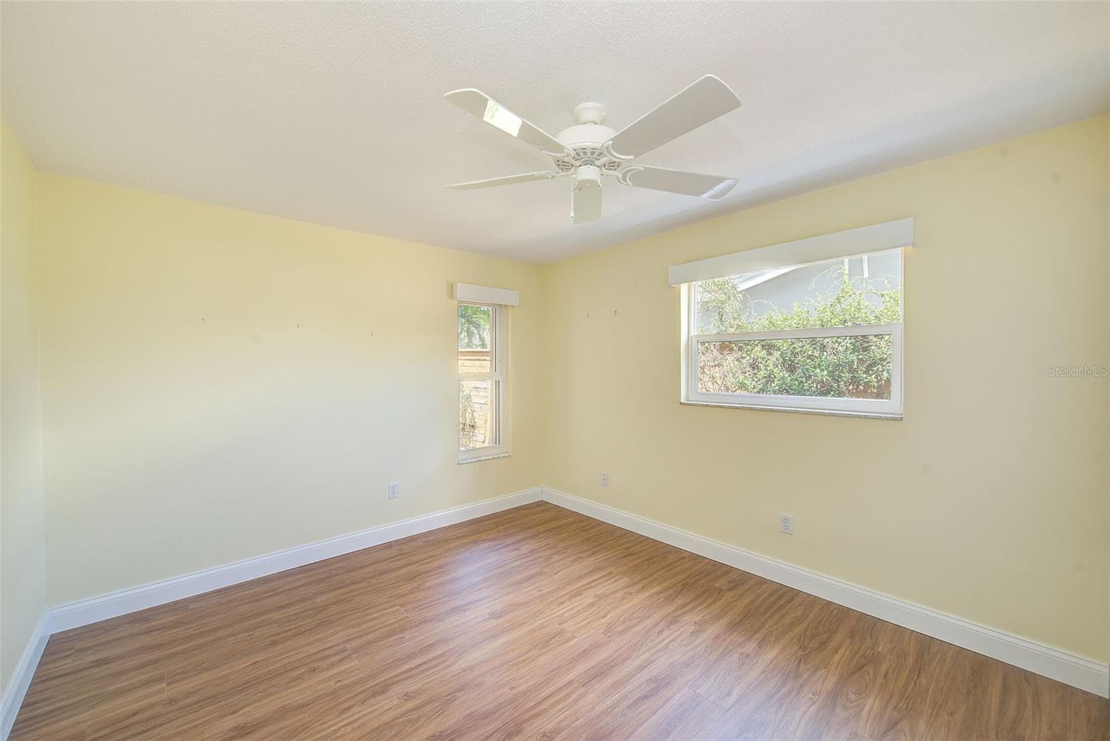 Single Family Residence at 513 HARBOR DR N, INDIAN ROCKS BEACH, photo 29 of 48