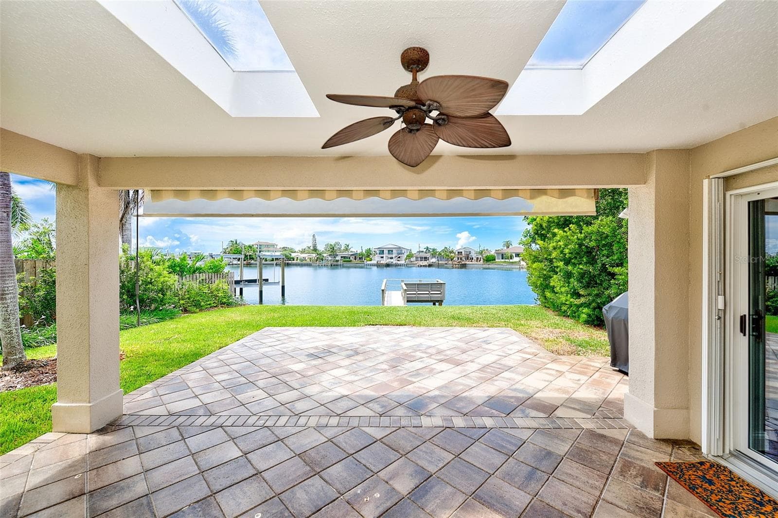 Single Family Residence at 513 HARBOR DR N, INDIAN ROCKS BEACH, photo 32 of 48