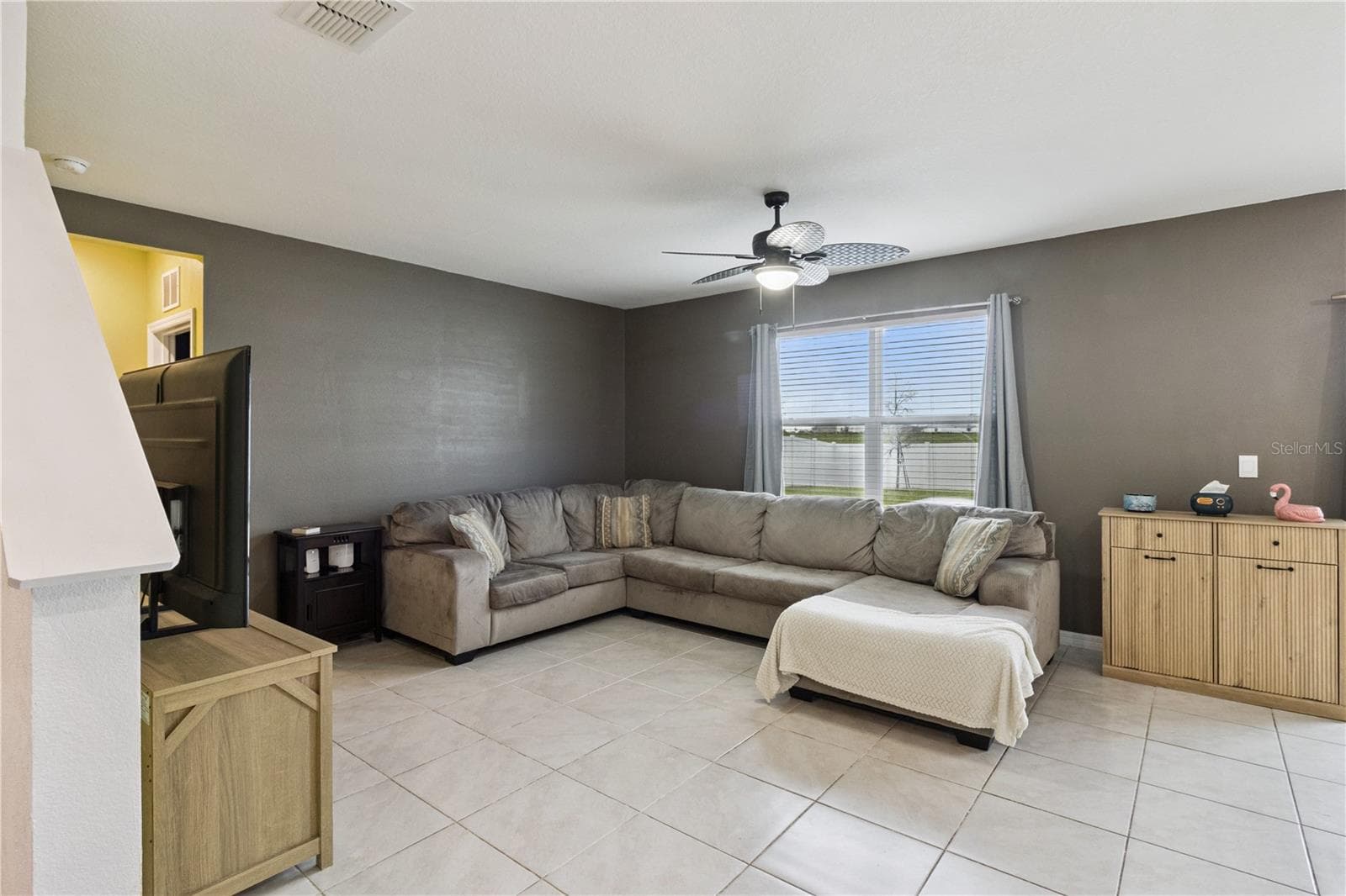 Single Family Residence at 4009 GREY HERON LOOP, BARTOW, photo 3 of 53