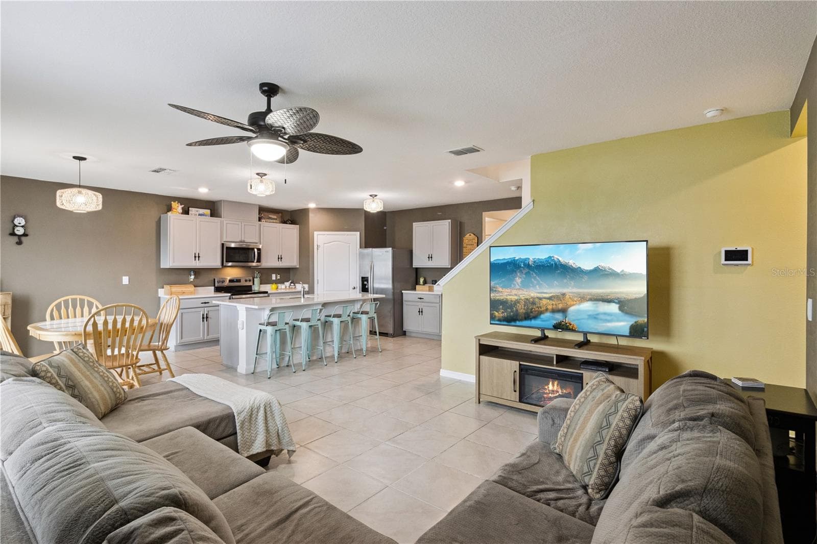 Single Family Residence at 4009 GREY HERON LOOP, BARTOW, photo 8 of 53