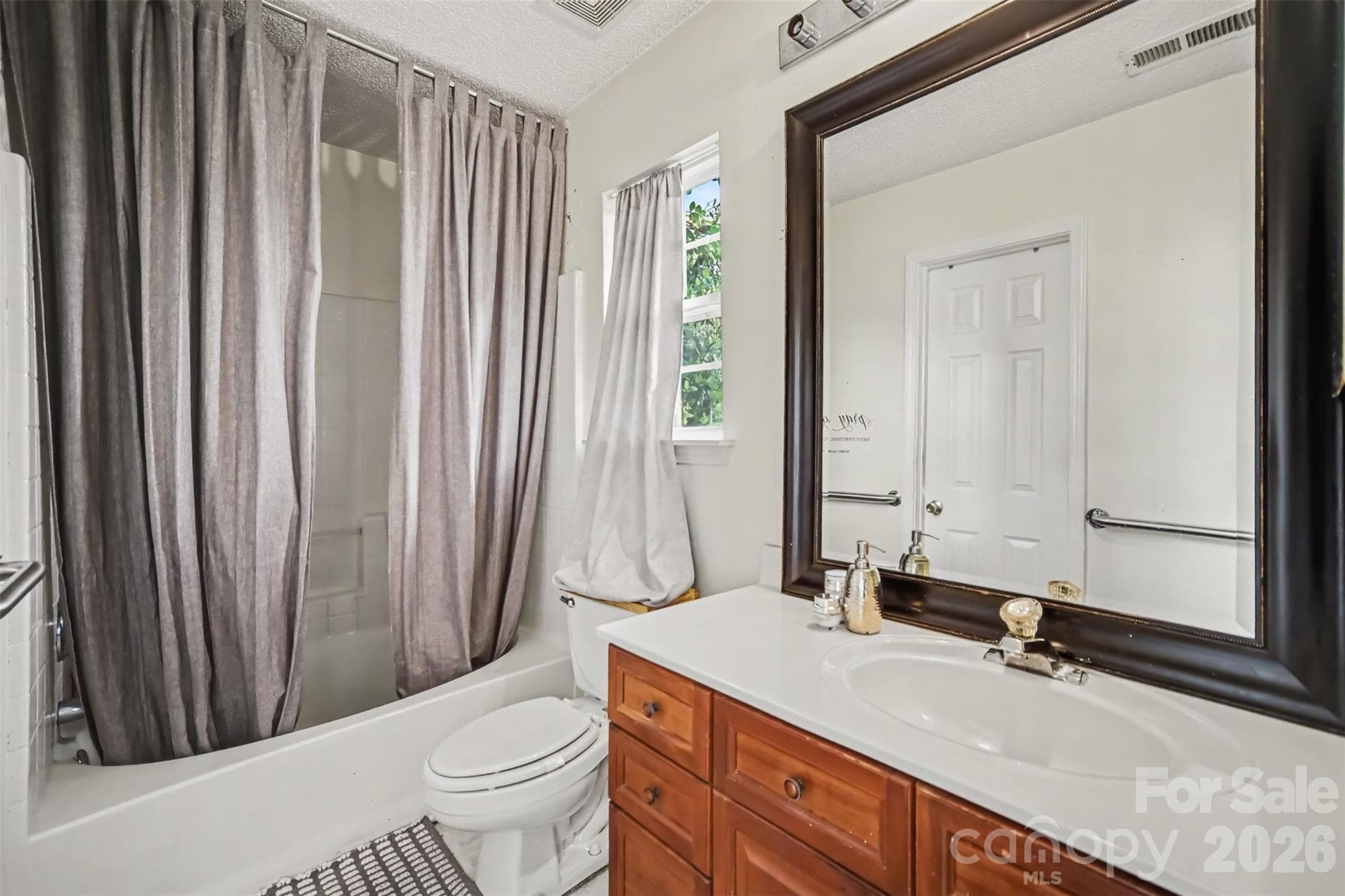 Single Family Residence at 15725 Southern Garden Lane, Charlotte, photo 25 of 32