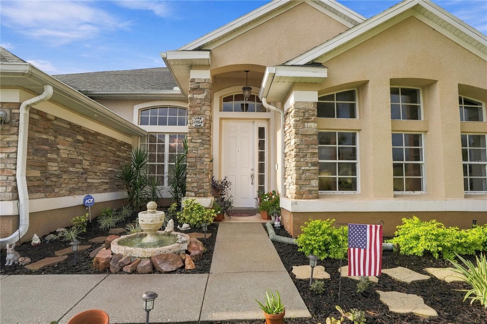 Single Family Residence at 1954 WILLOW WOOD DR, KISSIMMEE, photo 2 of 38