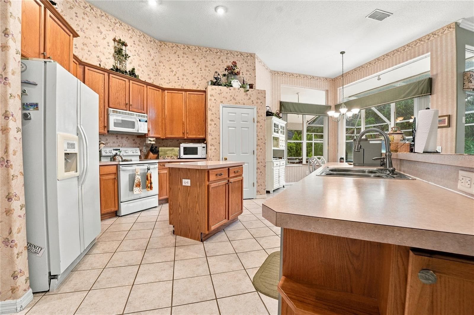 Kitchen - 1954 WILLOW WOOD DR, KISSIMMEE