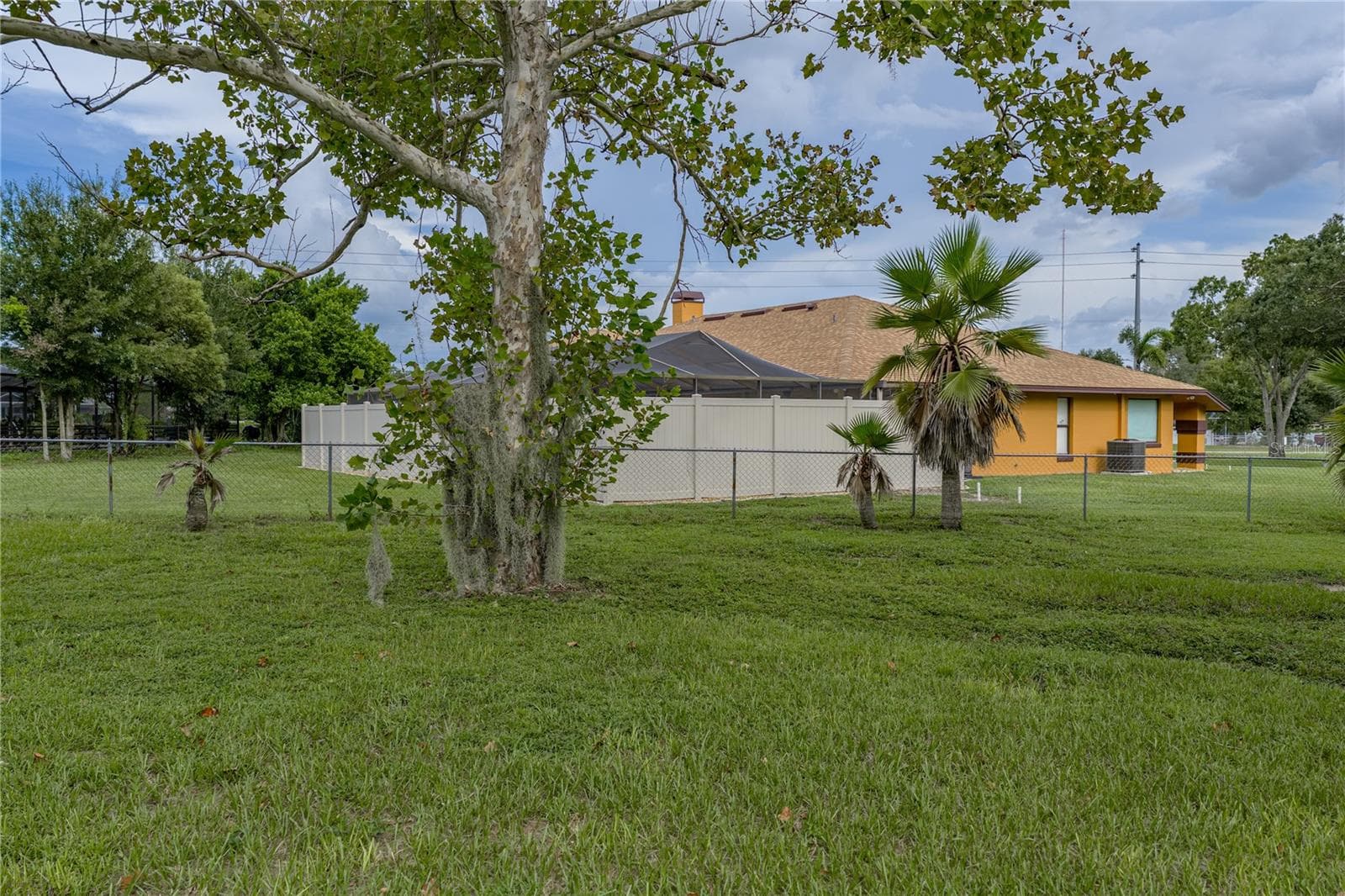 Single Family Residence at 6745 ENGLELAKE DR, LAKELAND, photo 46 of 48