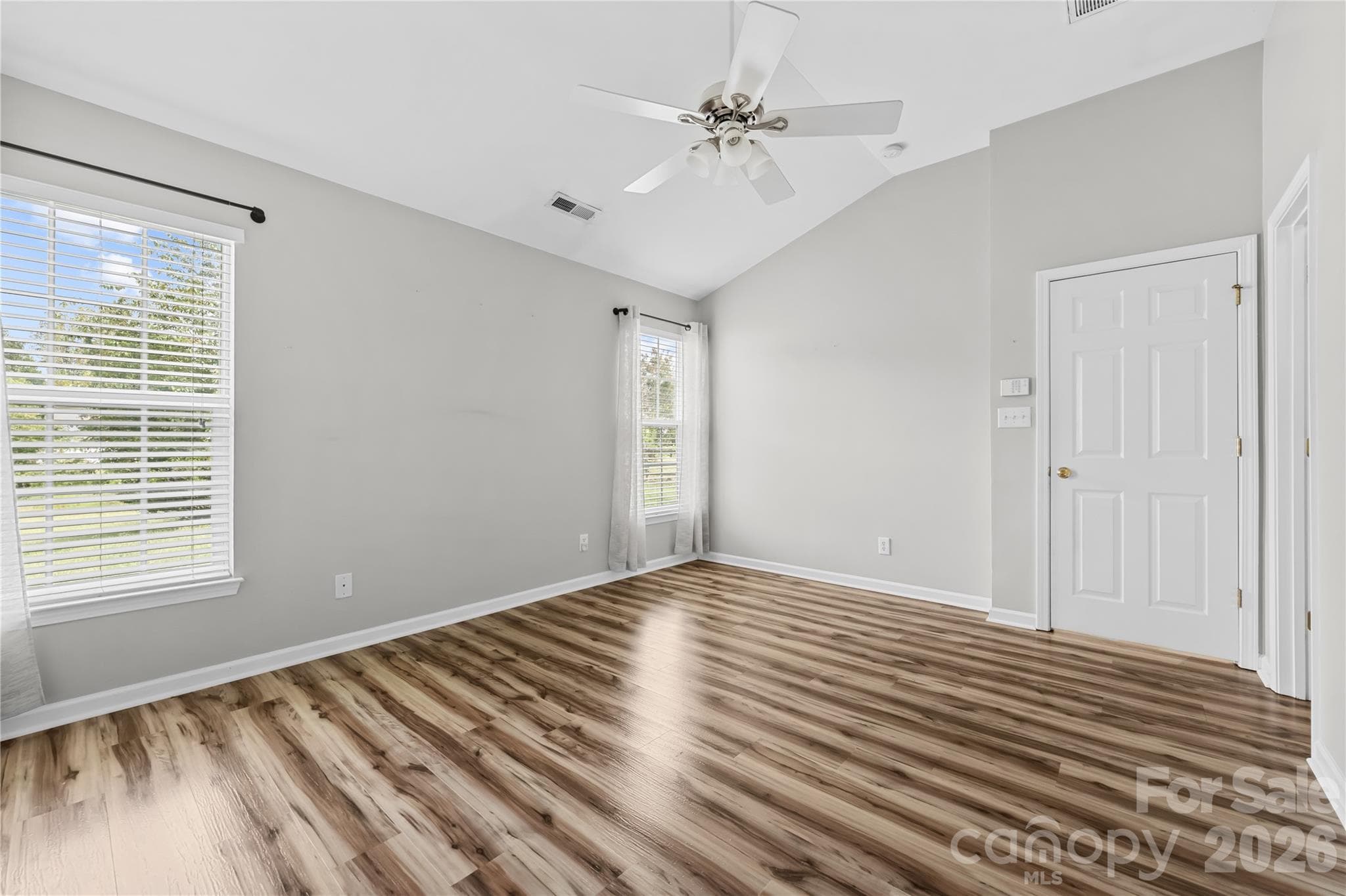 Single Family Residence at 11811 Cheviott Hill Lane, Charlotte, photo 14 of 19