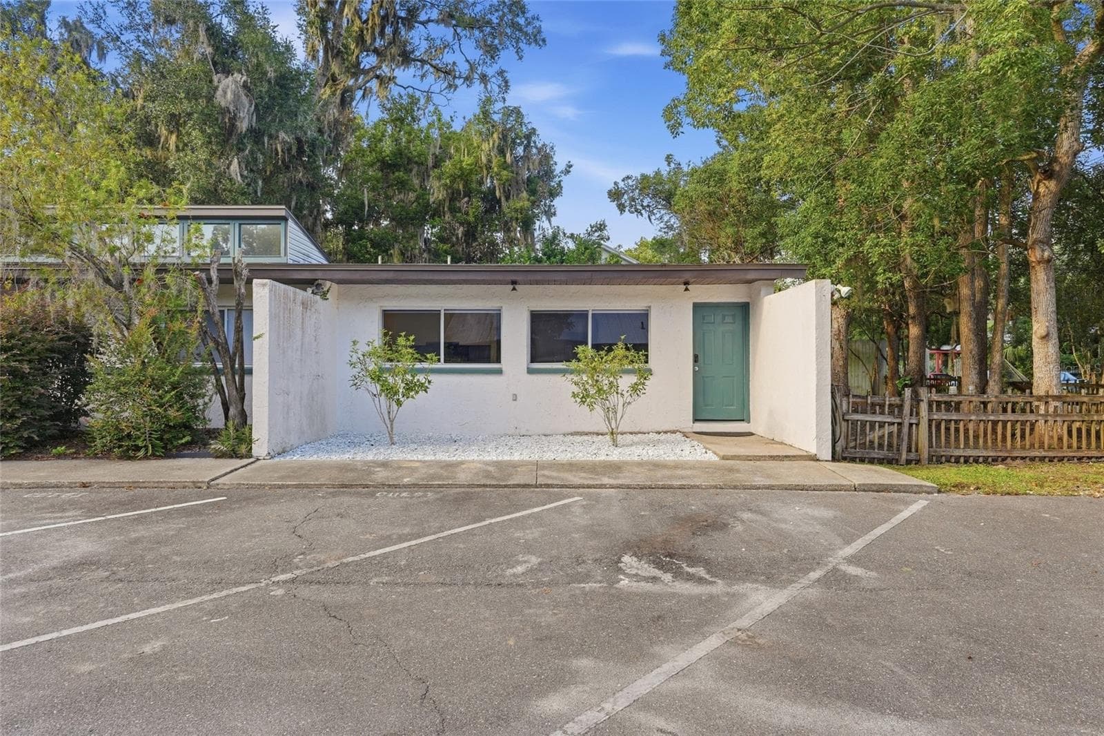 747 SE 2ND PL #10