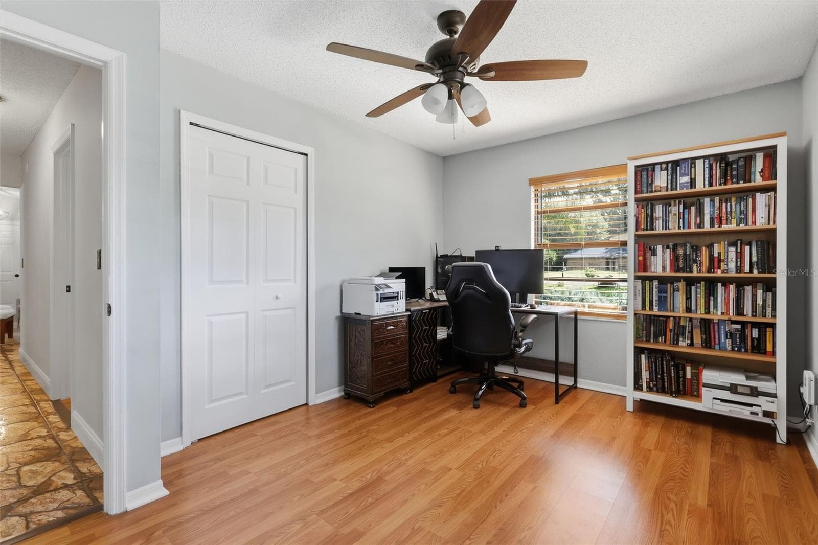 Single Family Residence at 27627 LOIS DR, TAVARES, photo 15 of 29