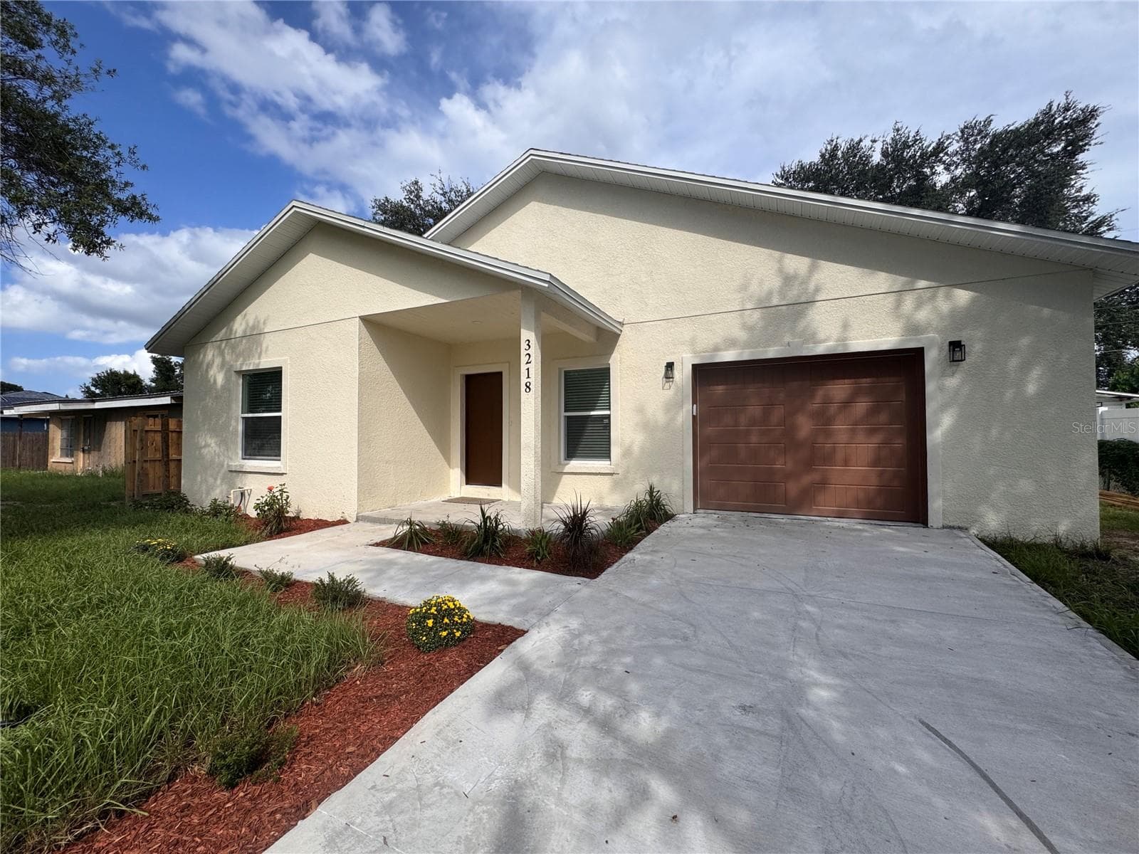 3218 DELRAY DR