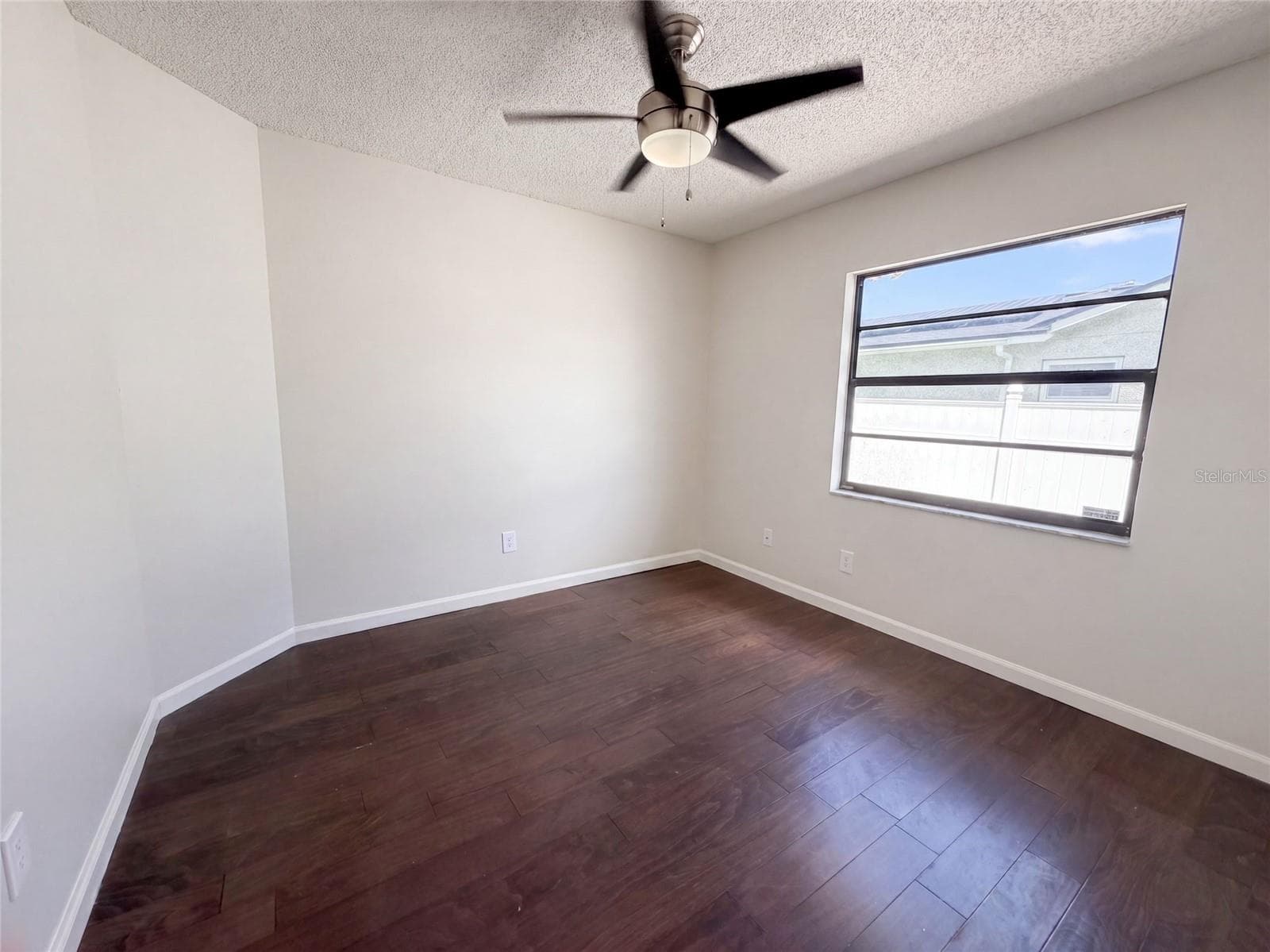 Single Family Residence at 9507 LETTERSTONE CT, TAMPA, photo 10 of 16