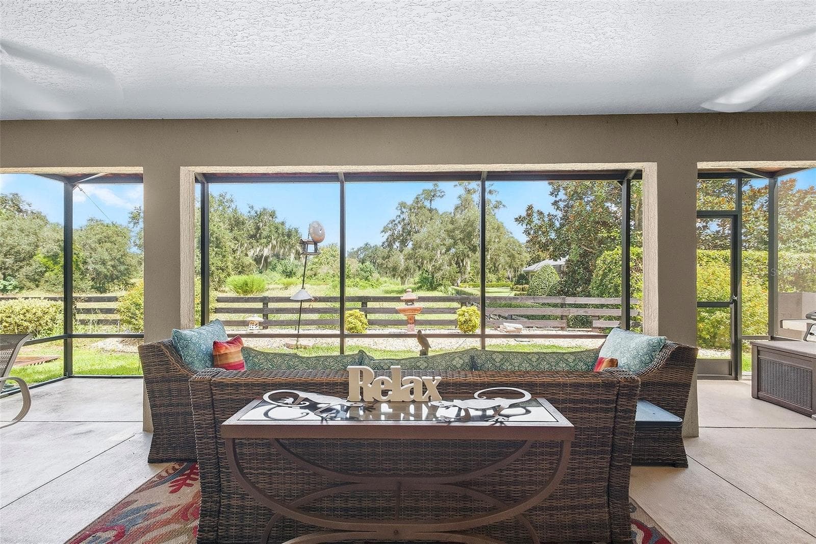 rear lanai - 1757 PENNECAMP DR, THE VILLAGES