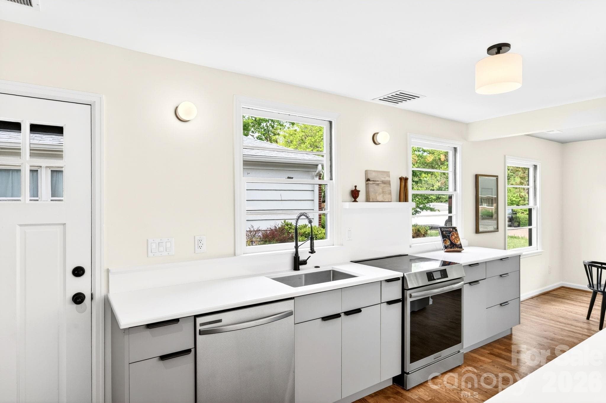 Single Family Residence at 4 Baird Lane, Asheville, photo 17 of 48