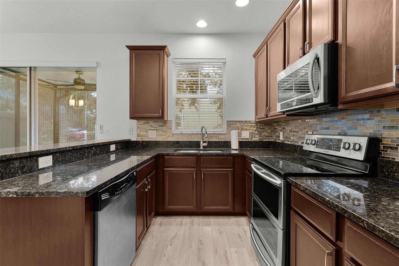 Townhouse at 2625 SWEET MAGNOLIA PL, OVIEDO, photo 11 of 34