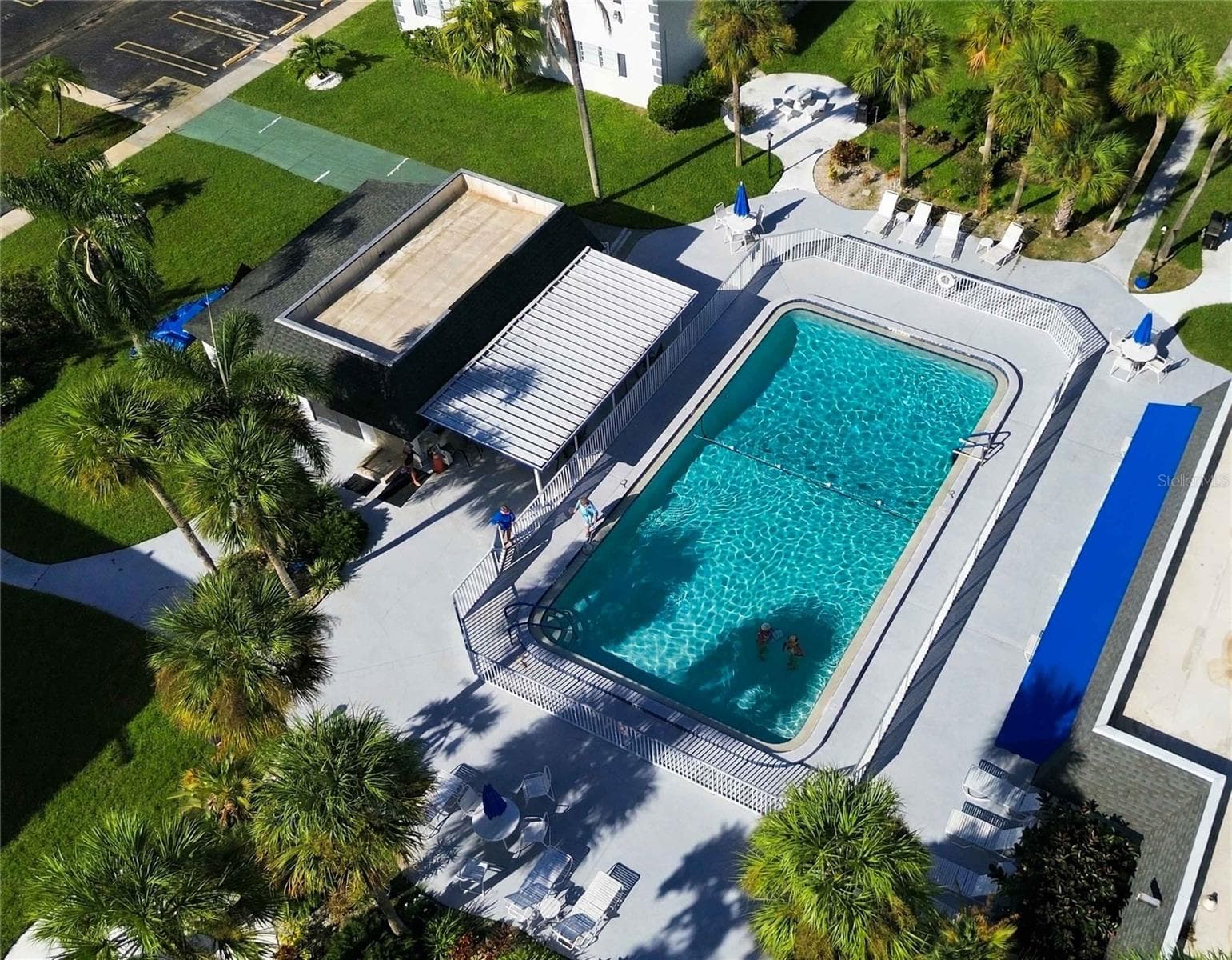 Condominium at 304 47TH AVENUE DR W #313, BRADENTON, photo 29 of 41