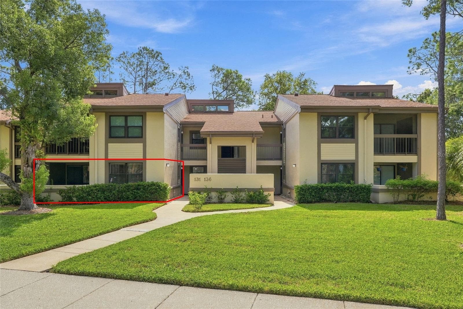 Front of Condo Building - 131 WOODLAKE WYNDE, OLDSMAR