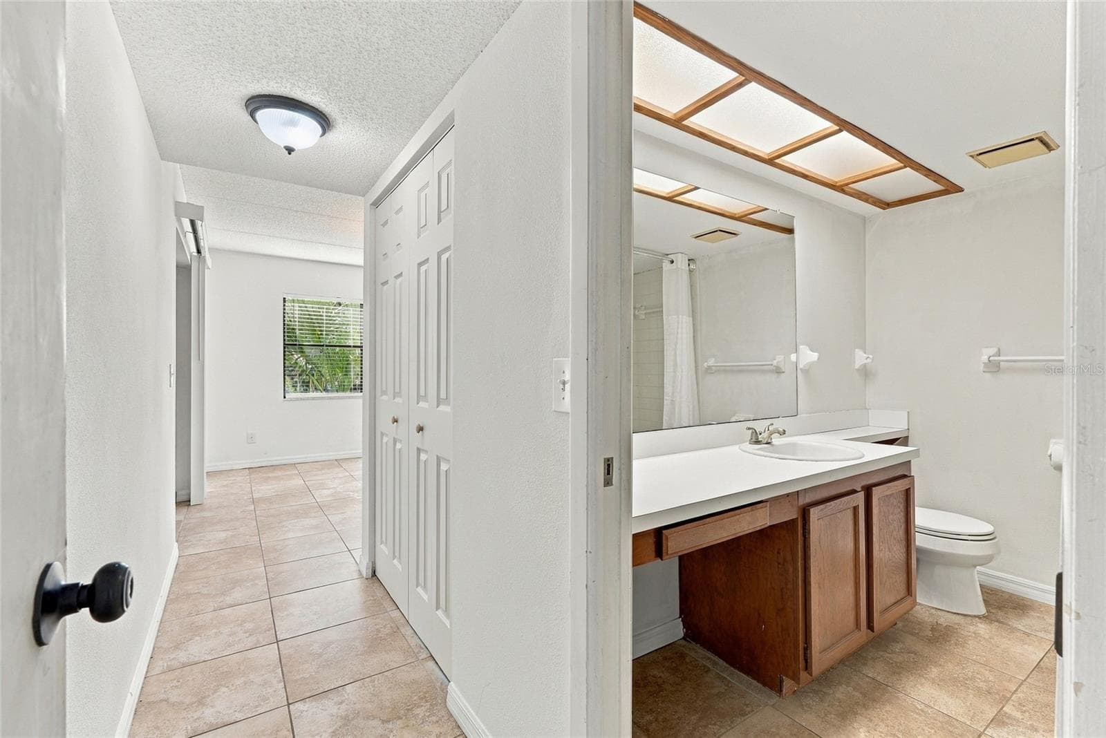 Primary En-Suite Bathroom - 131 WOODLAKE WYNDE, OLDSMAR