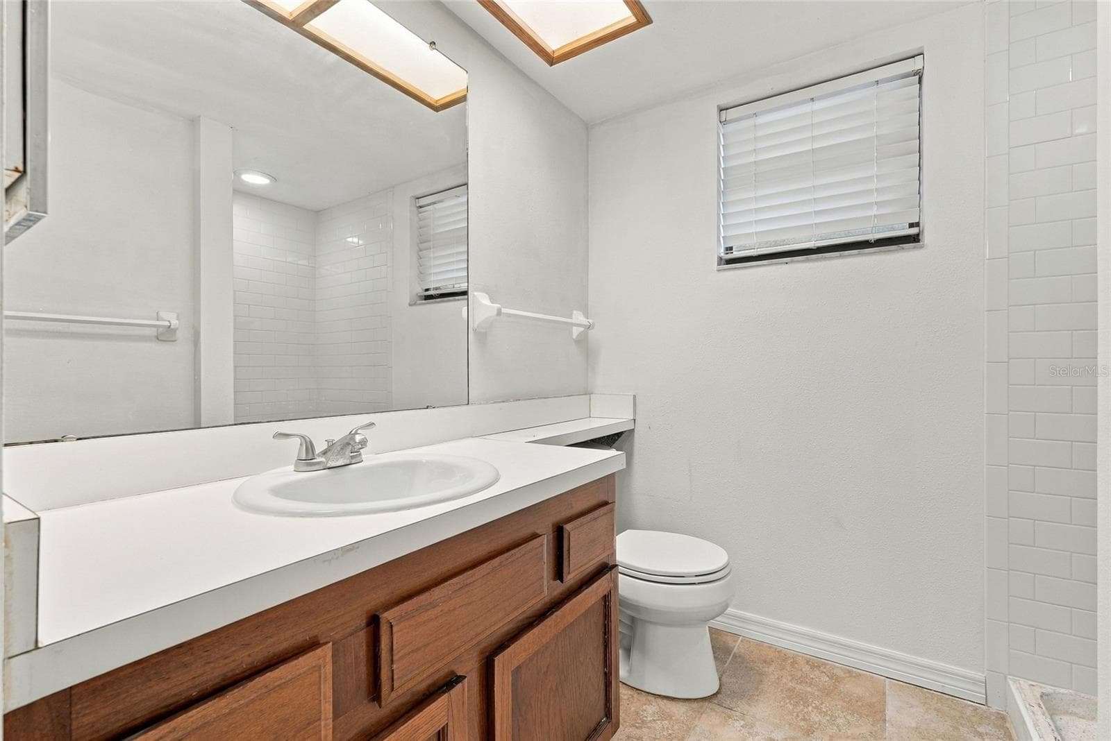 2nd Full Bathroom - 131 WOODLAKE WYNDE, OLDSMAR