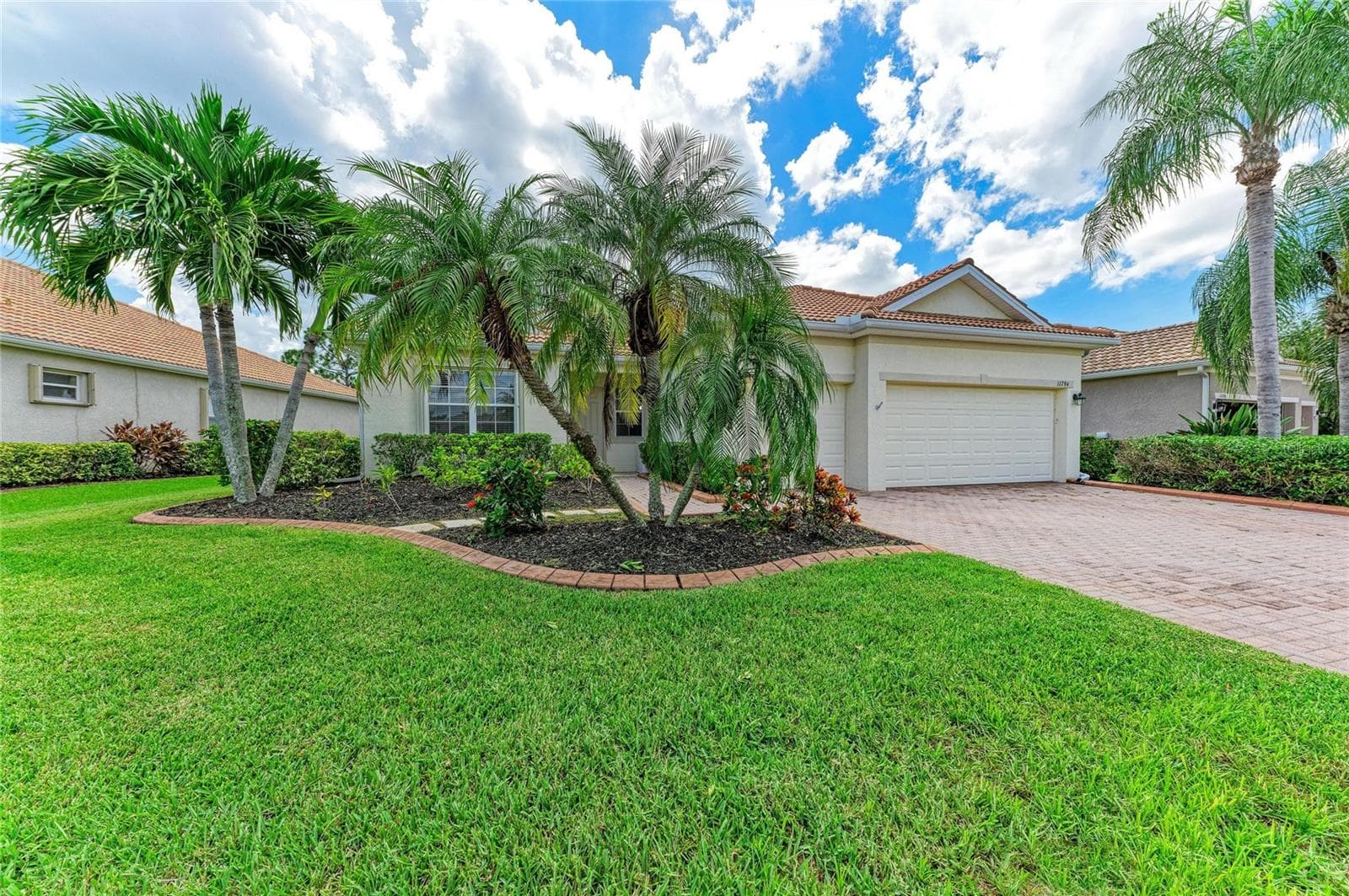 11794 GRANITE WOODS LOOP