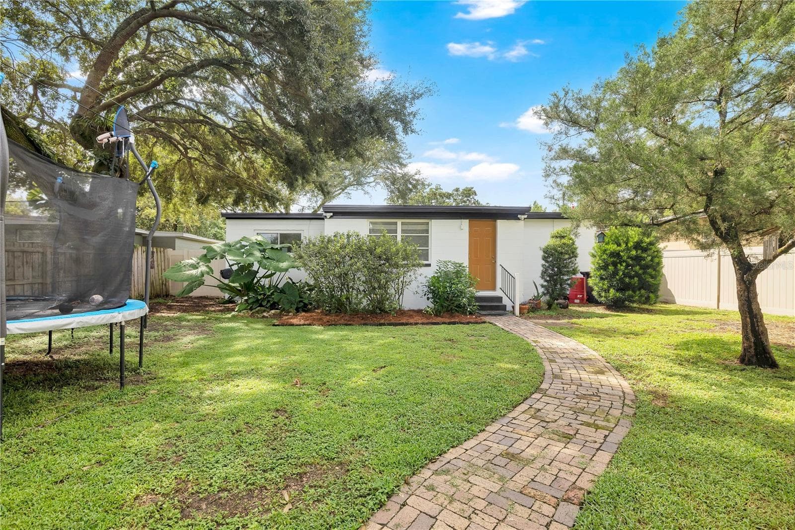 Single Family Residence at 2917 PICKFAIR ST, ORLANDO, photo 23 of 26