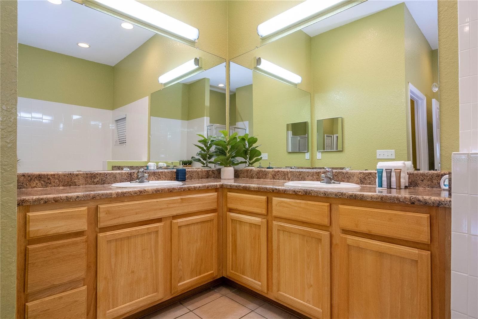 Condominium at 9051 TREASURE TROVE LN #505, KISSIMMEE, photo 26 of 77