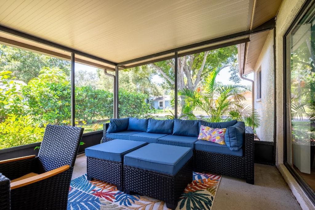 Single Family Residence at 2109 CYPRESS POINT DR N, CLEARWATER, photo 12 of 30