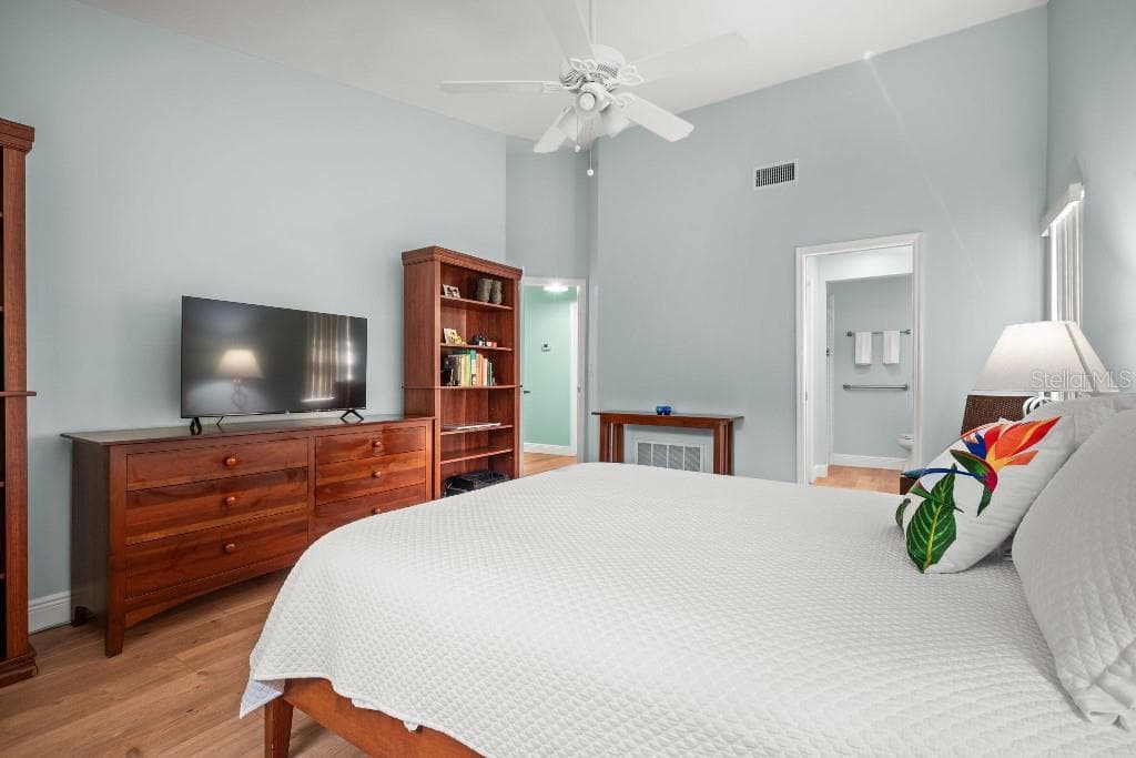 Single Family Residence at 2109 CYPRESS POINT DR N, CLEARWATER, photo 16 of 30