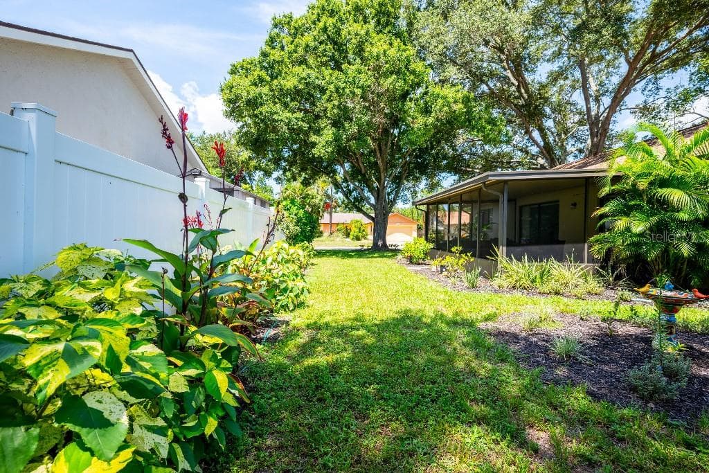 Single Family Residence at 2109 CYPRESS POINT DR N, CLEARWATER, photo 28 of 30