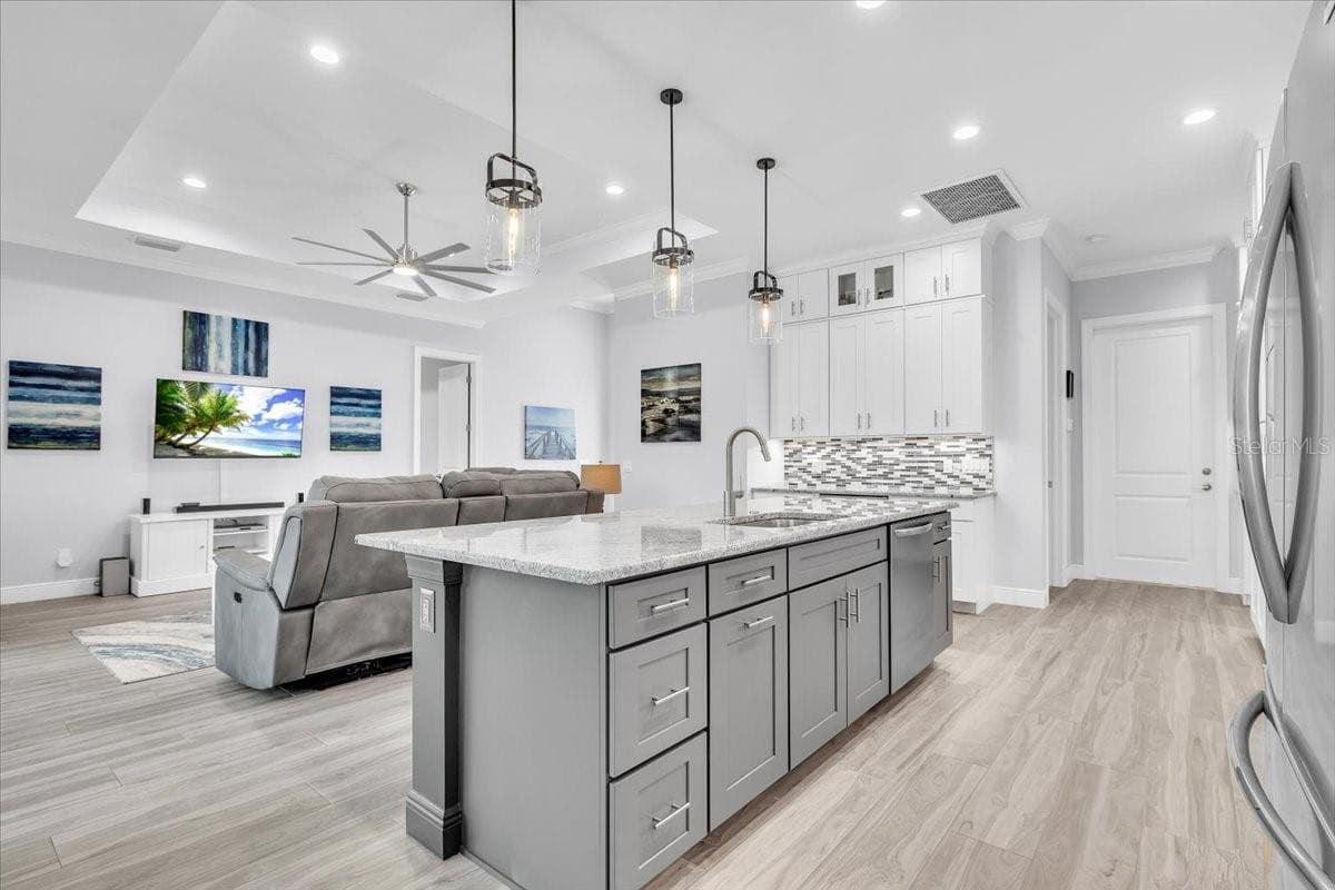Single Family Residence at CAPE CORAL, CAPE CORAL, photo 8 of 51