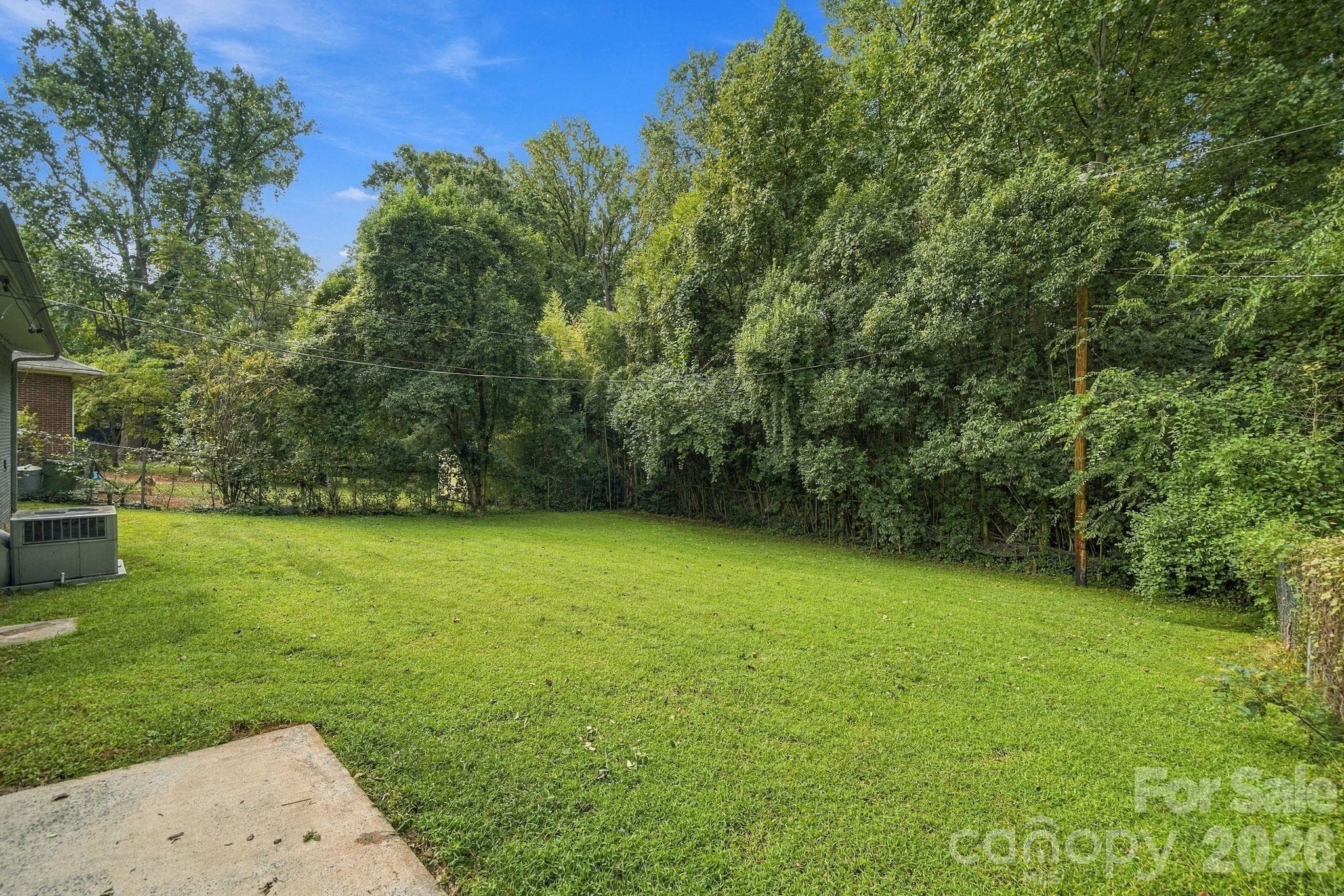 Single Family Residence at 3307 Bonaire Drive, Charlotte, photo 19 of 20