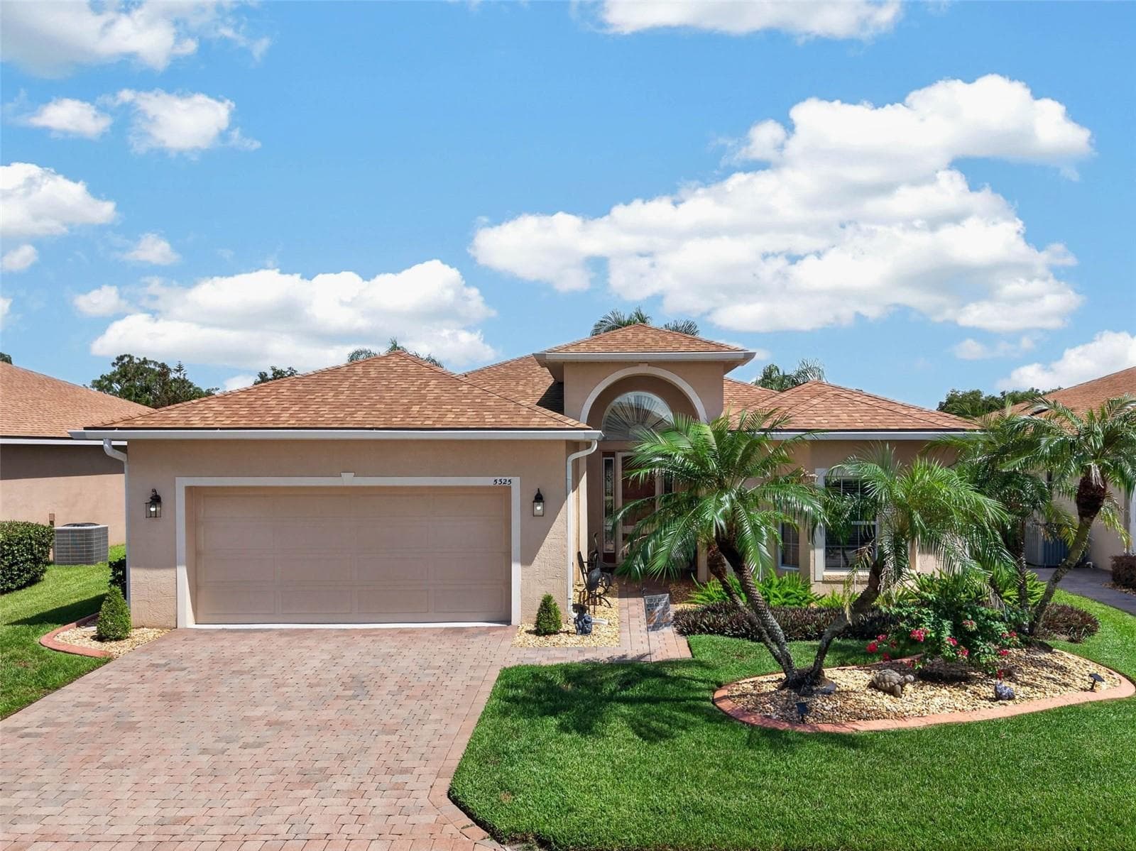 5325 SNEAD DR