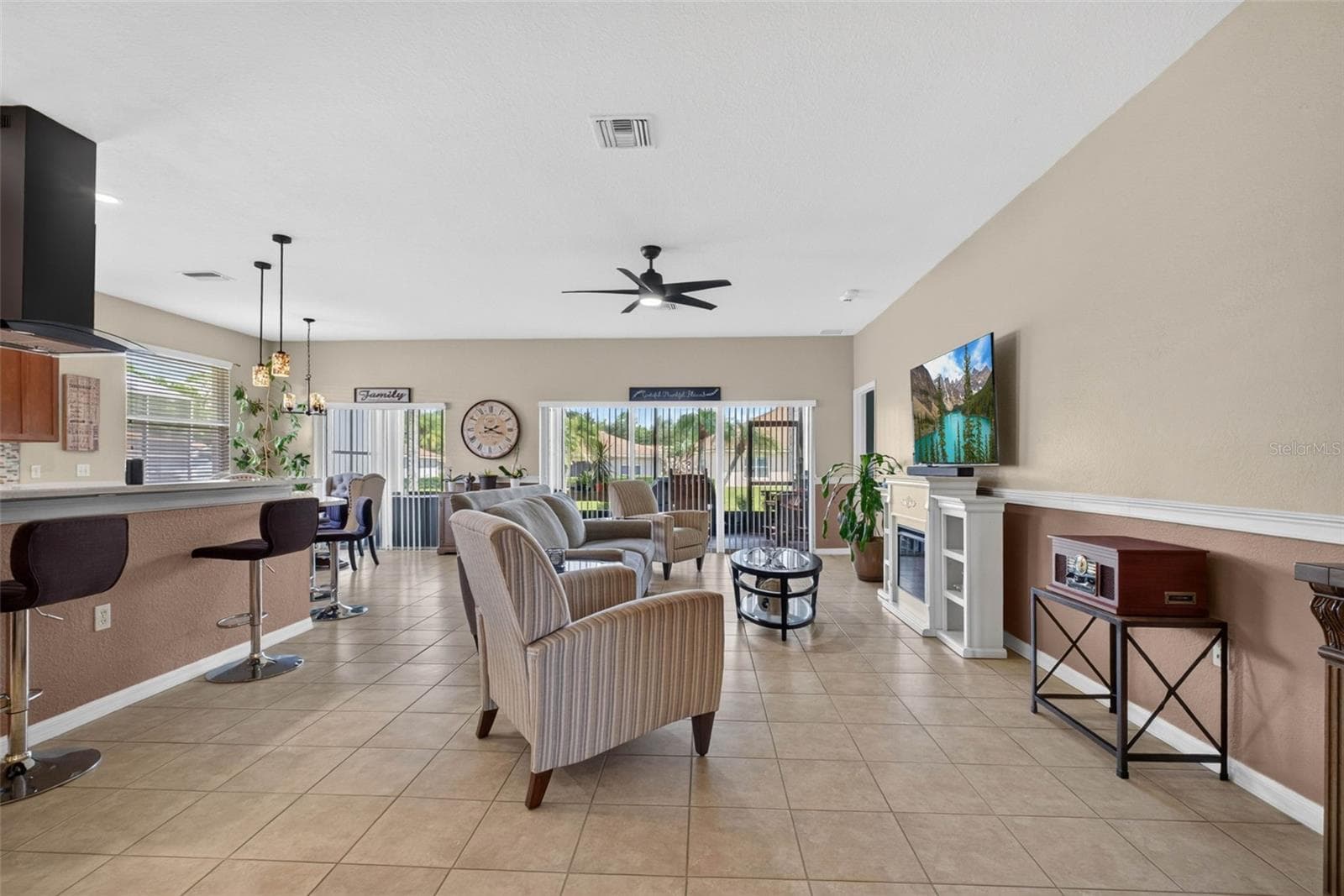 Single Family Residence at 5325 SNEAD DR, WINTER HAVEN, photo 13 of 99