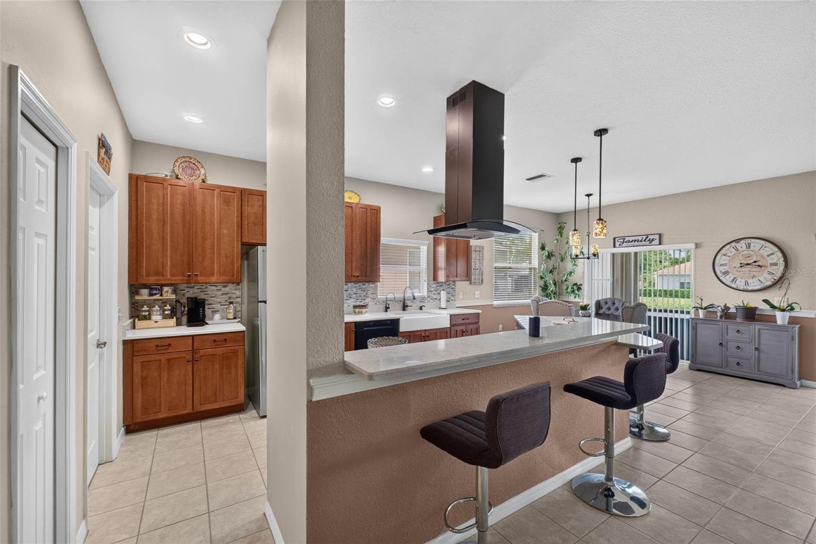 Single Family Residence at 5325 SNEAD DR, WINTER HAVEN, photo 19 of 99