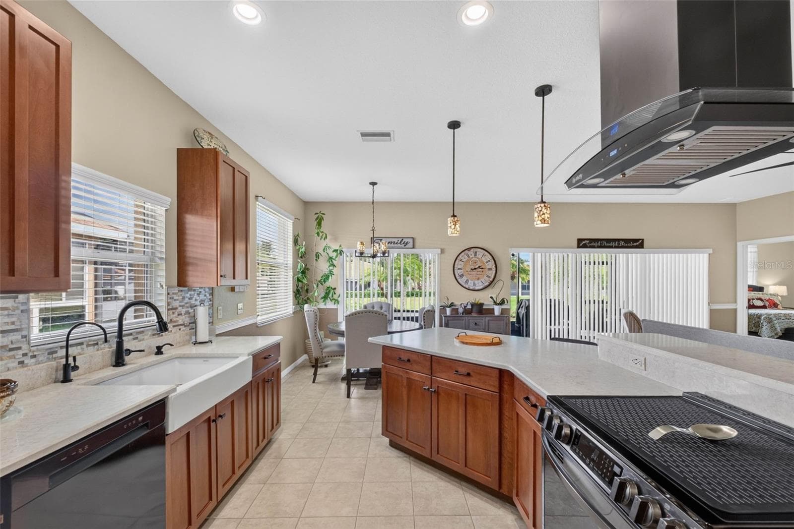 Single Family Residence at 5325 SNEAD DR, WINTER HAVEN, photo 21 of 99