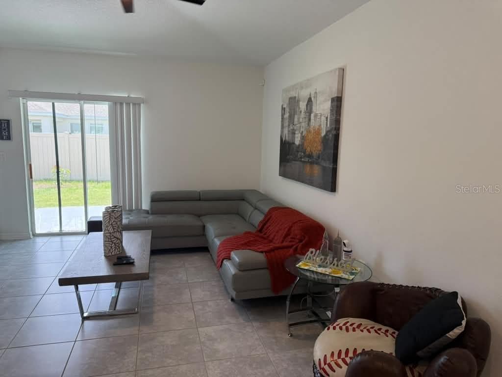 Living Room - 4260 PEBBLES THROW DR, KISSIMMEE