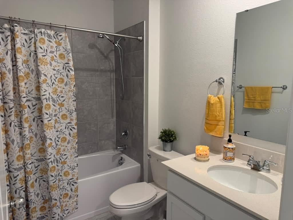 Bathroom 2 - 4260 PEBBLES THROW DR, KISSIMMEE