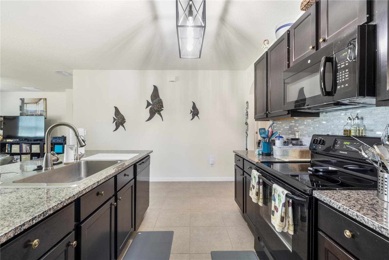 Single Family Residence at 10527 PARK MEADOWBROOKE DR, RIVERVIEW, photo 14 of 62