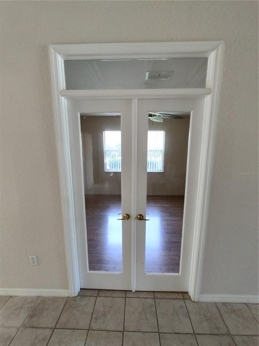 Single Family Residence at 11428 SW 69TH CIR, OCALA, photo 11 of 28