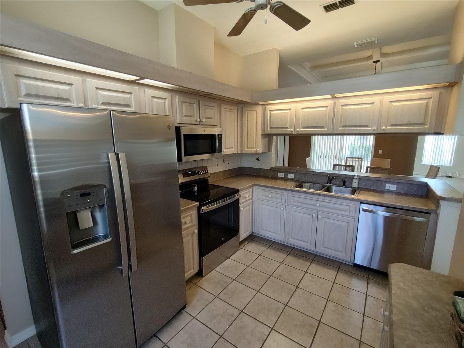 Single Family Residence at 11428 SW 69TH CIR, OCALA, photo 13 of 28