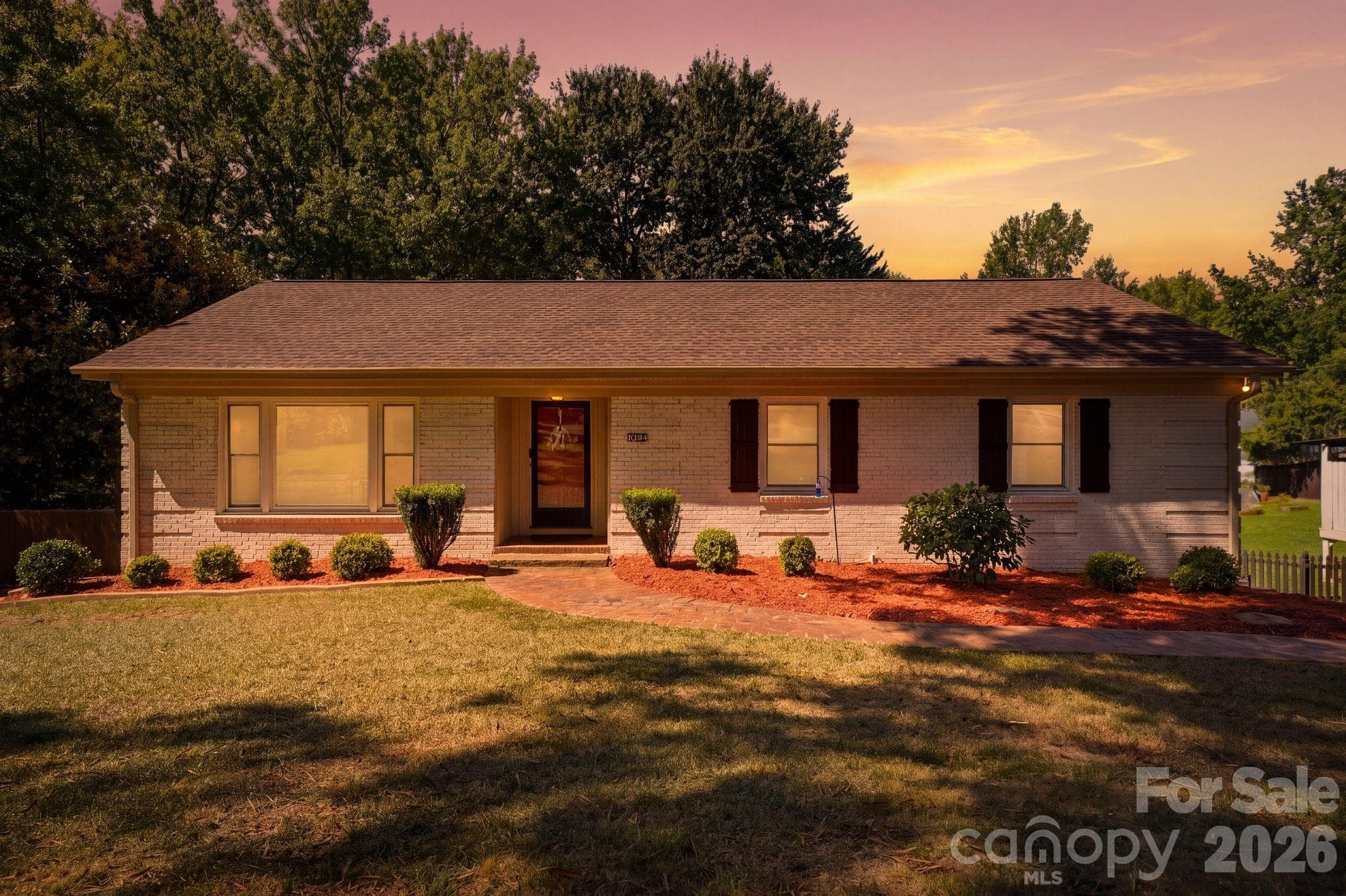 Single Family Residence at 912 Tally Ho Court, Charlotte, photo 2 of 48