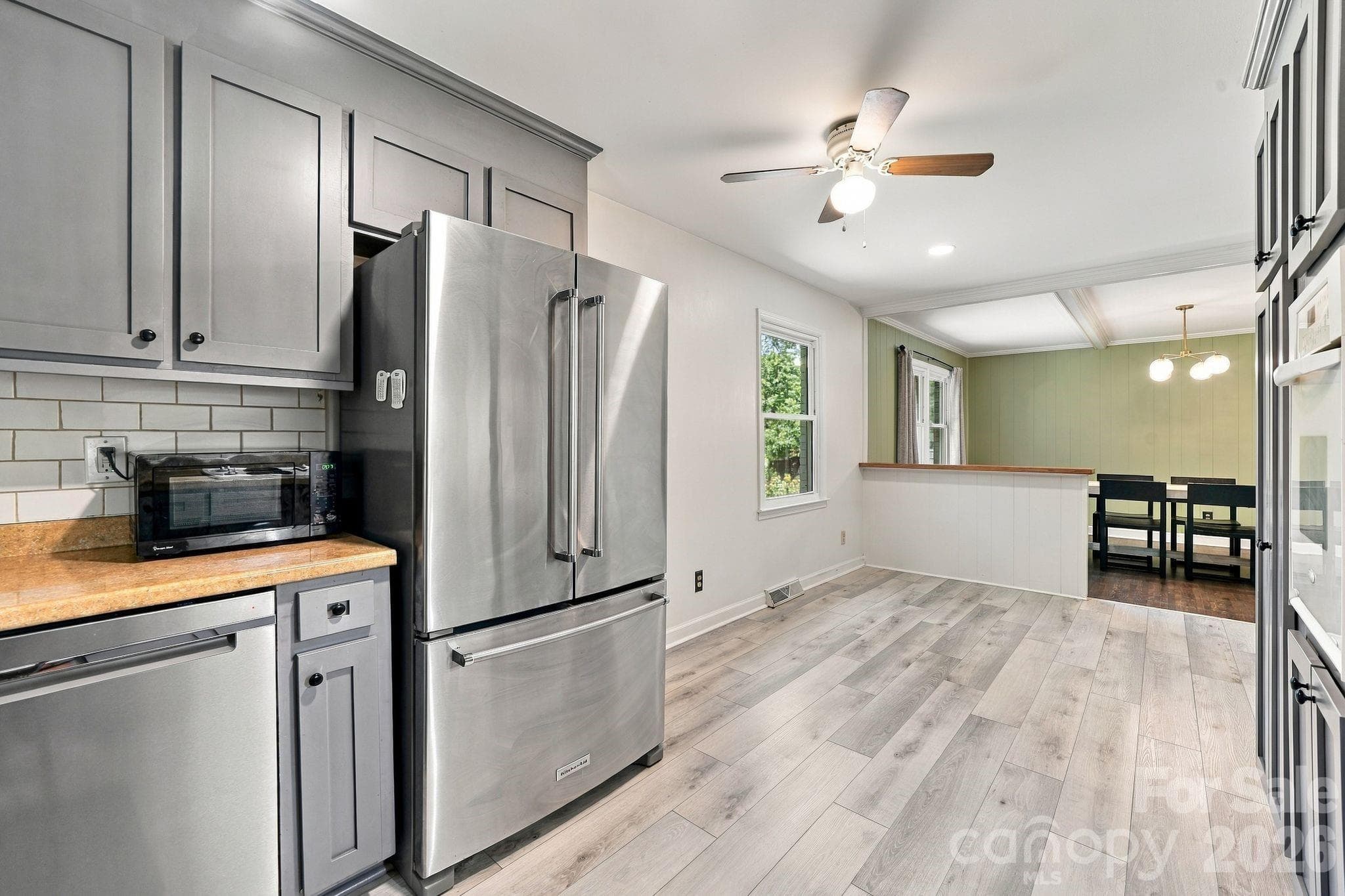 Single Family Residence at 912 Tally Ho Court, Charlotte, photo 11 of 48