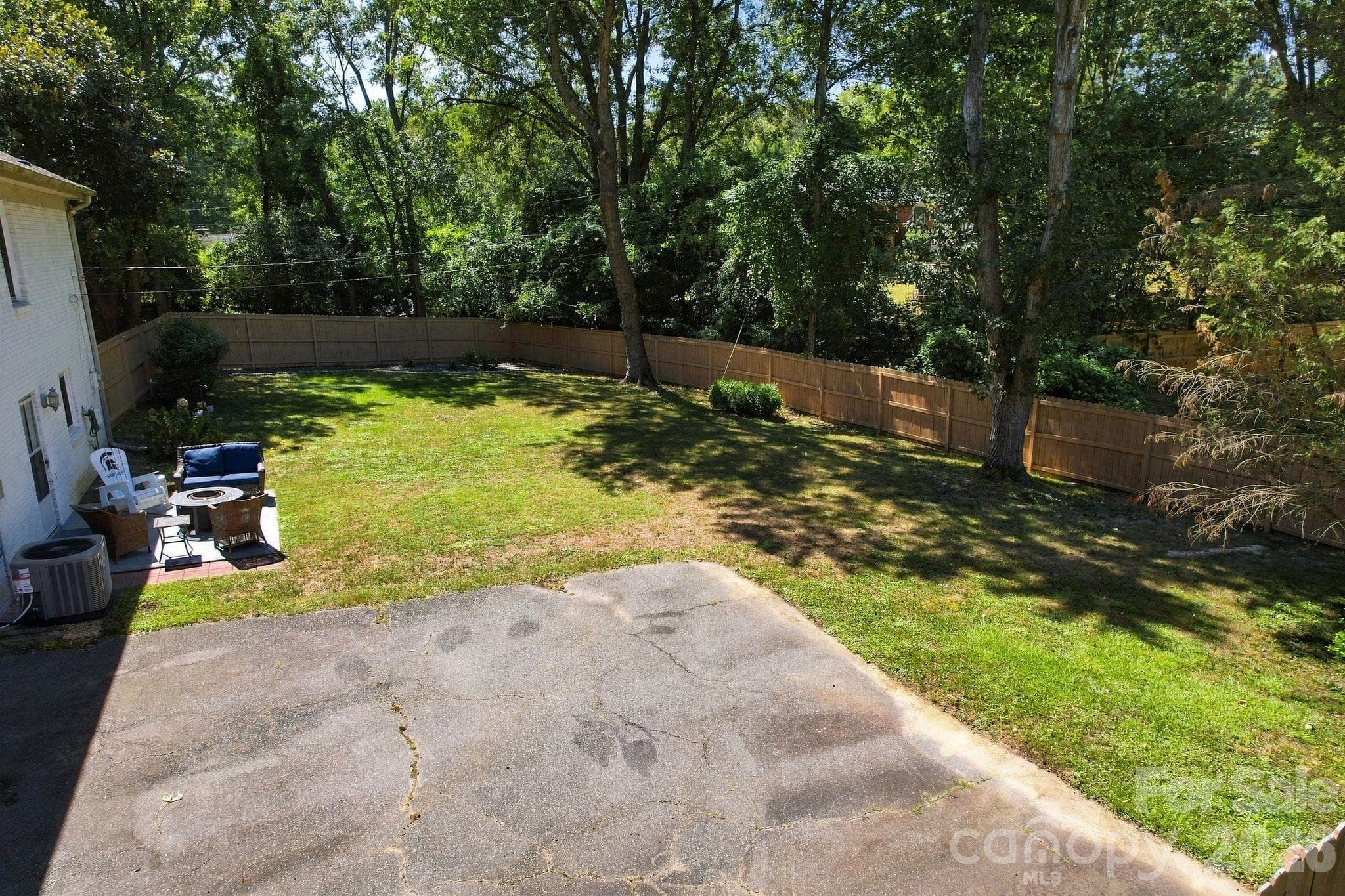 Single Family Residence at 912 Tally Ho Court, Charlotte, photo 35 of 48