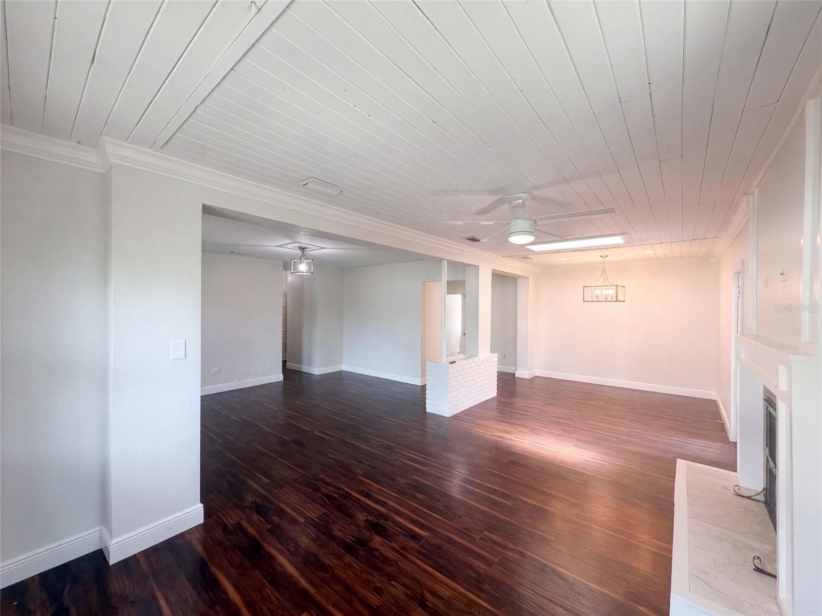 Single Family Residence at 10806 W ELBOW DR, TAMPA, photo 8 of 20