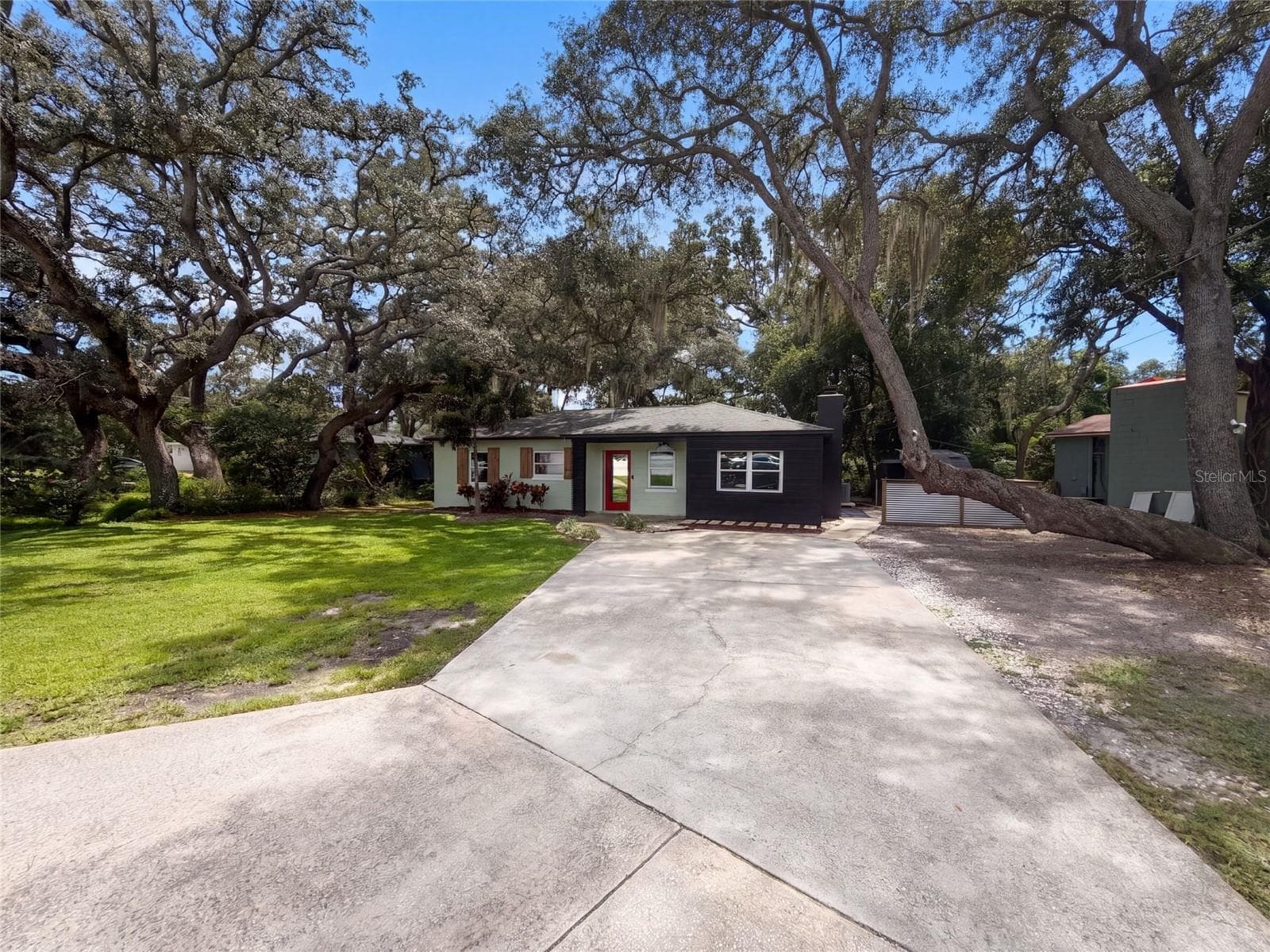 Single Family Residence at 10806 W ELBOW DR, TAMPA, photo 17 of 20