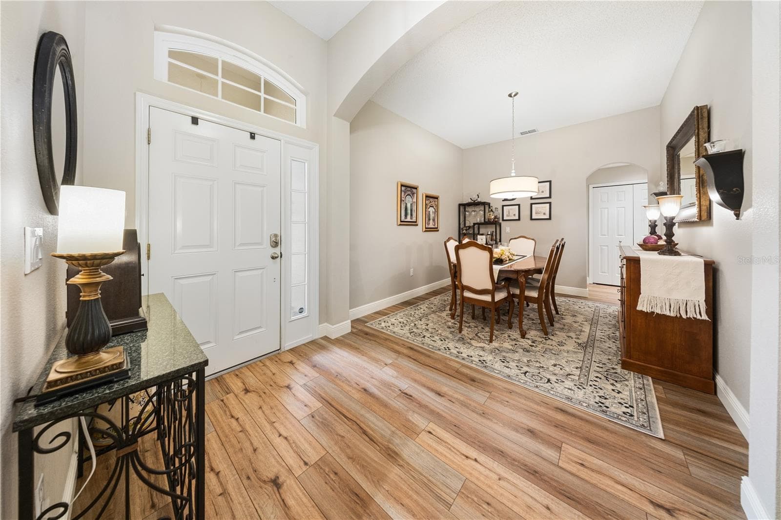 Single Family Residence at 2530 ARROWPOINTE DR, HOLIDAY, photo 2 of 35
