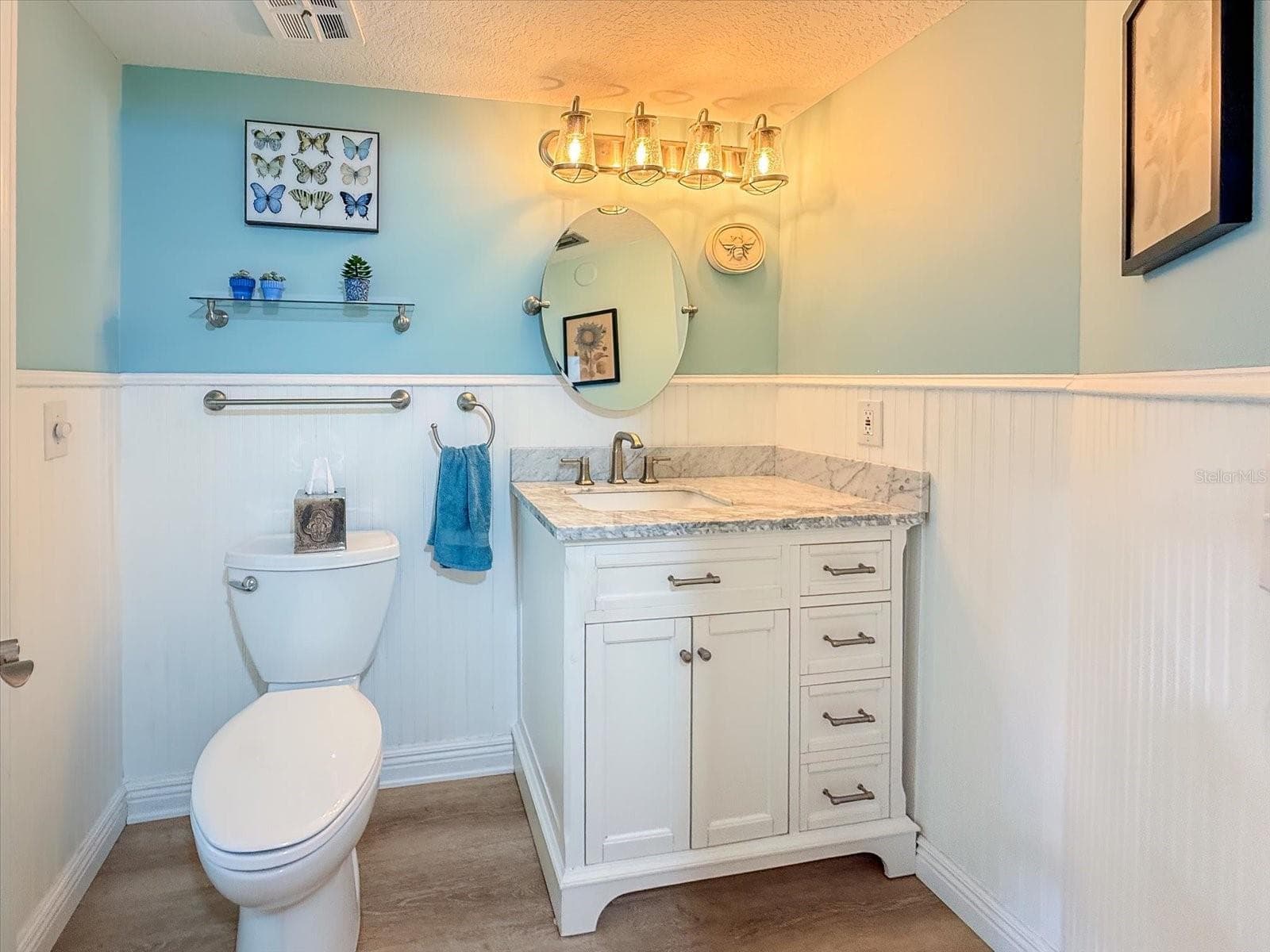 Downstairs bathroom with pool access - 116 PARTRIDGE CIR, WINTER SPRINGS