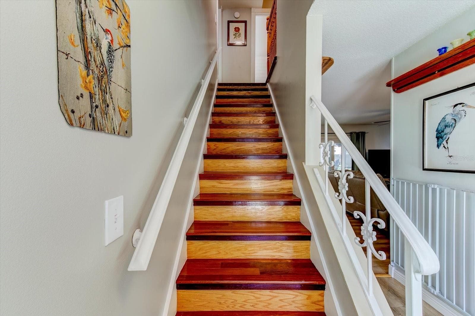 Custom wood stairwell - 116 PARTRIDGE CIR, WINTER SPRINGS