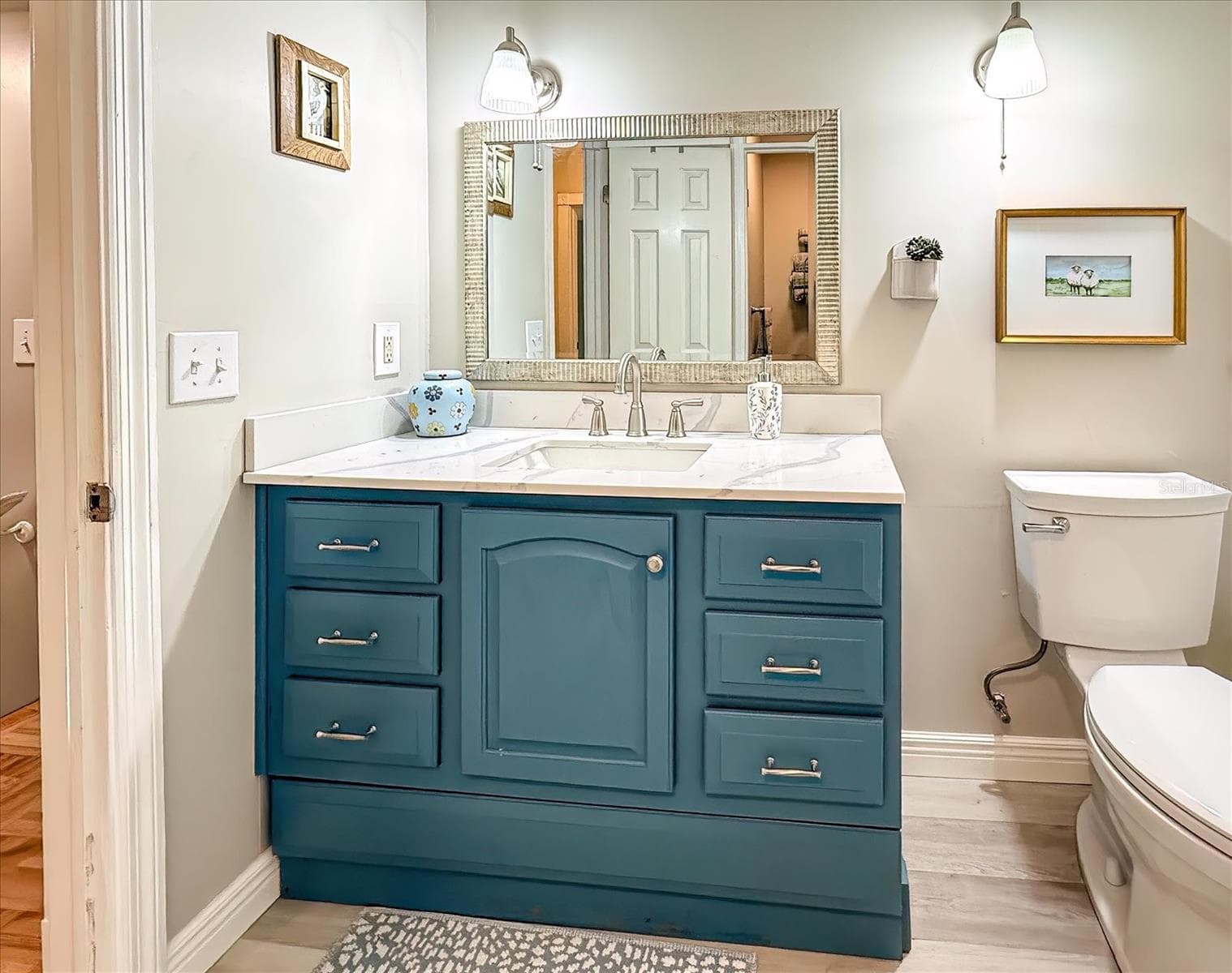 Updated Upstairs guest bath - 116 PARTRIDGE CIR, WINTER SPRINGS