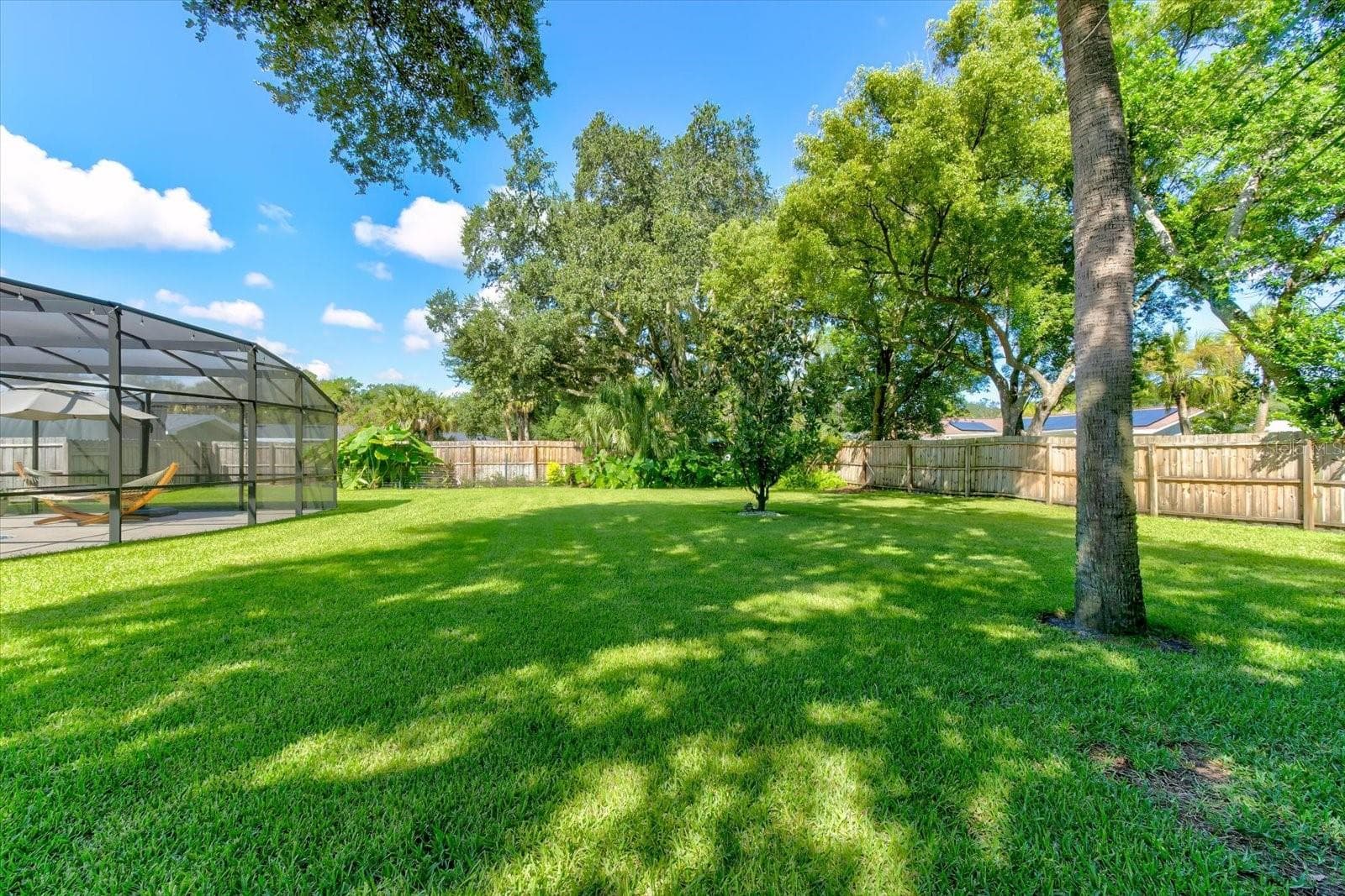 Beautifully landscaped .40-acre lot - 116 PARTRIDGE CIR, WINTER SPRINGS