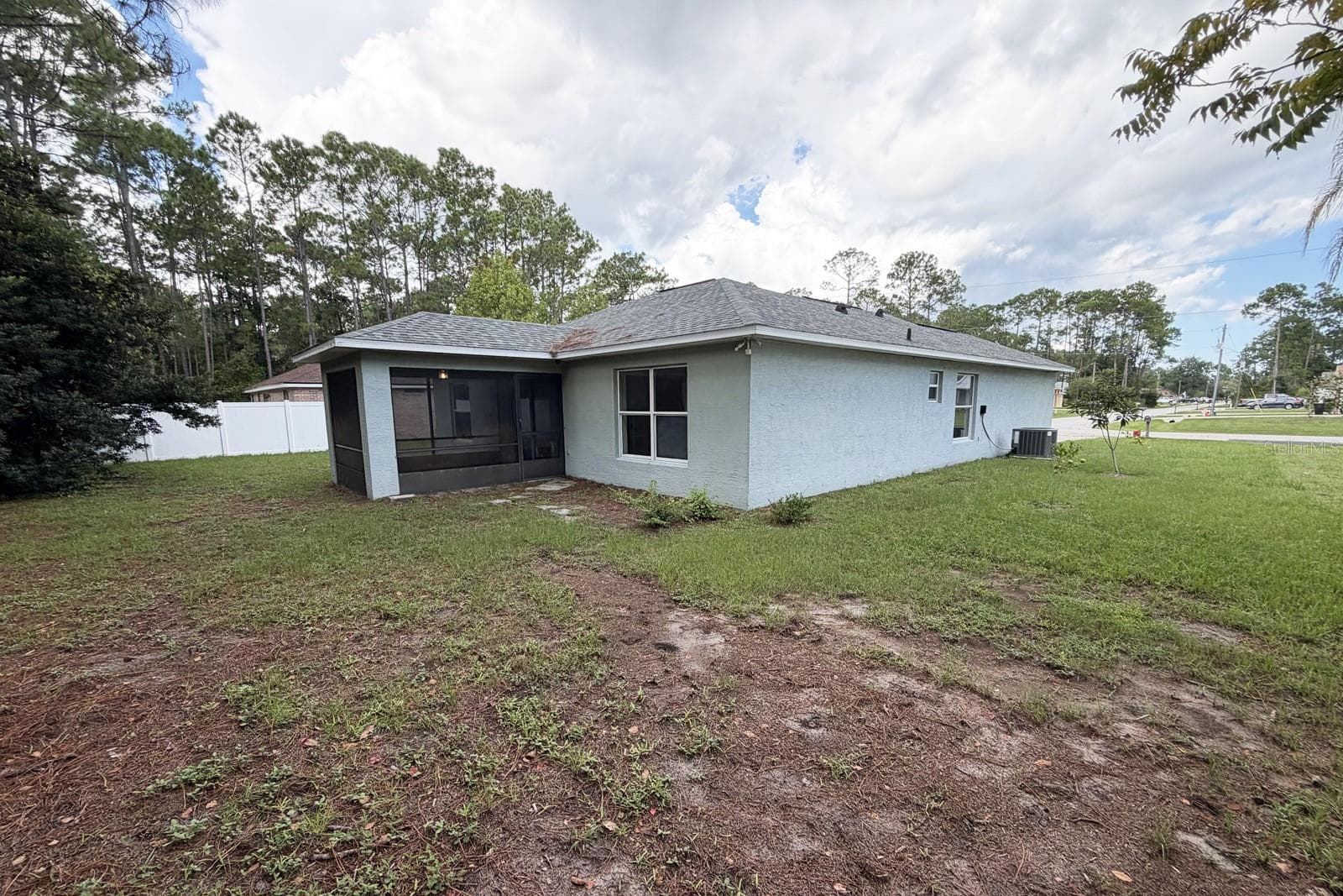 Single Family Residence at 37 RED CLOVER LN, PALM COAST, photo 23 of 26