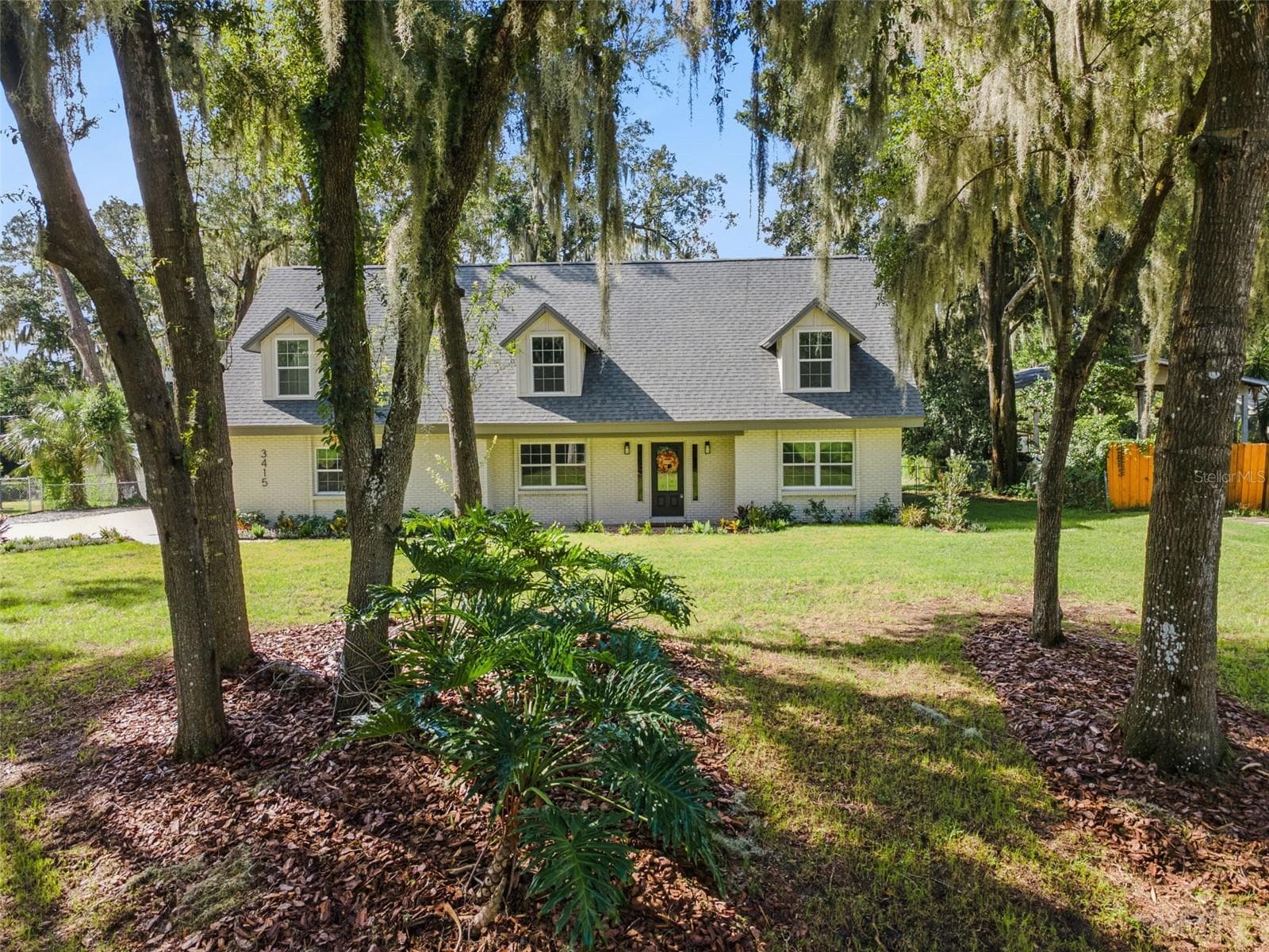 Completely Remodeled HOME! - 3415 IMPERIAL LN, LAKELAND