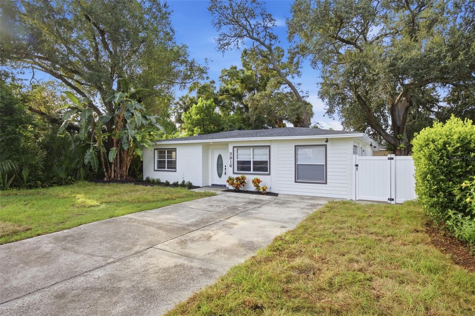 Single Family Residence at 3916 W NORTH A ST, TAMPA, photo 2 of 30